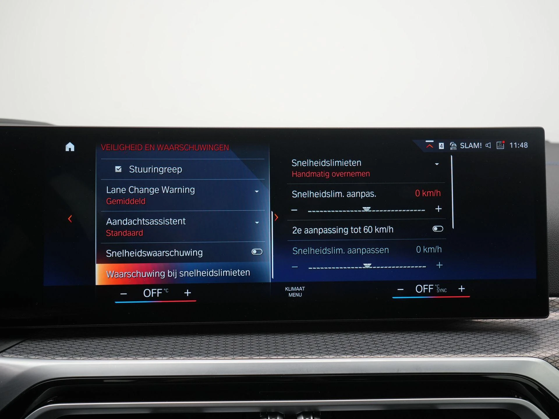 BMW-i4-image-23