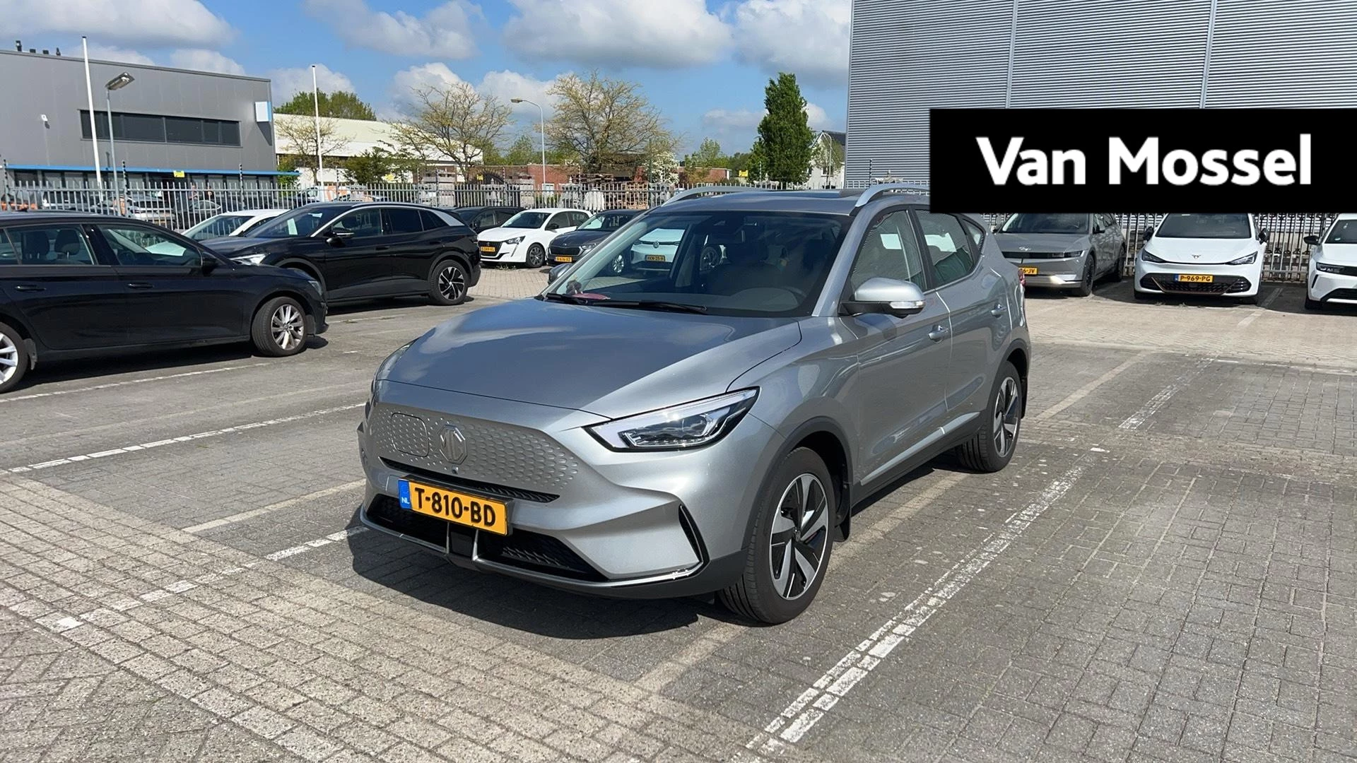 MG-ZS EV-image-0
