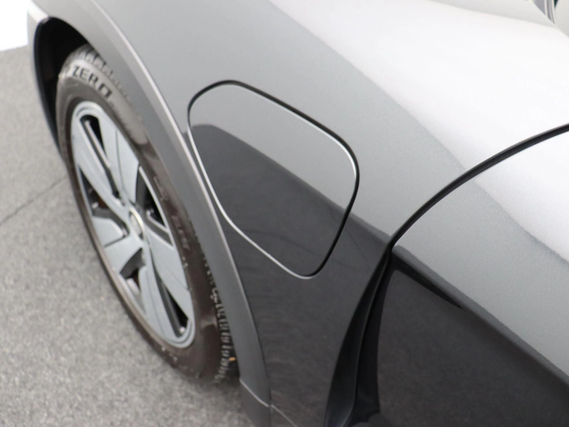 Porsche-Taycan-image-7