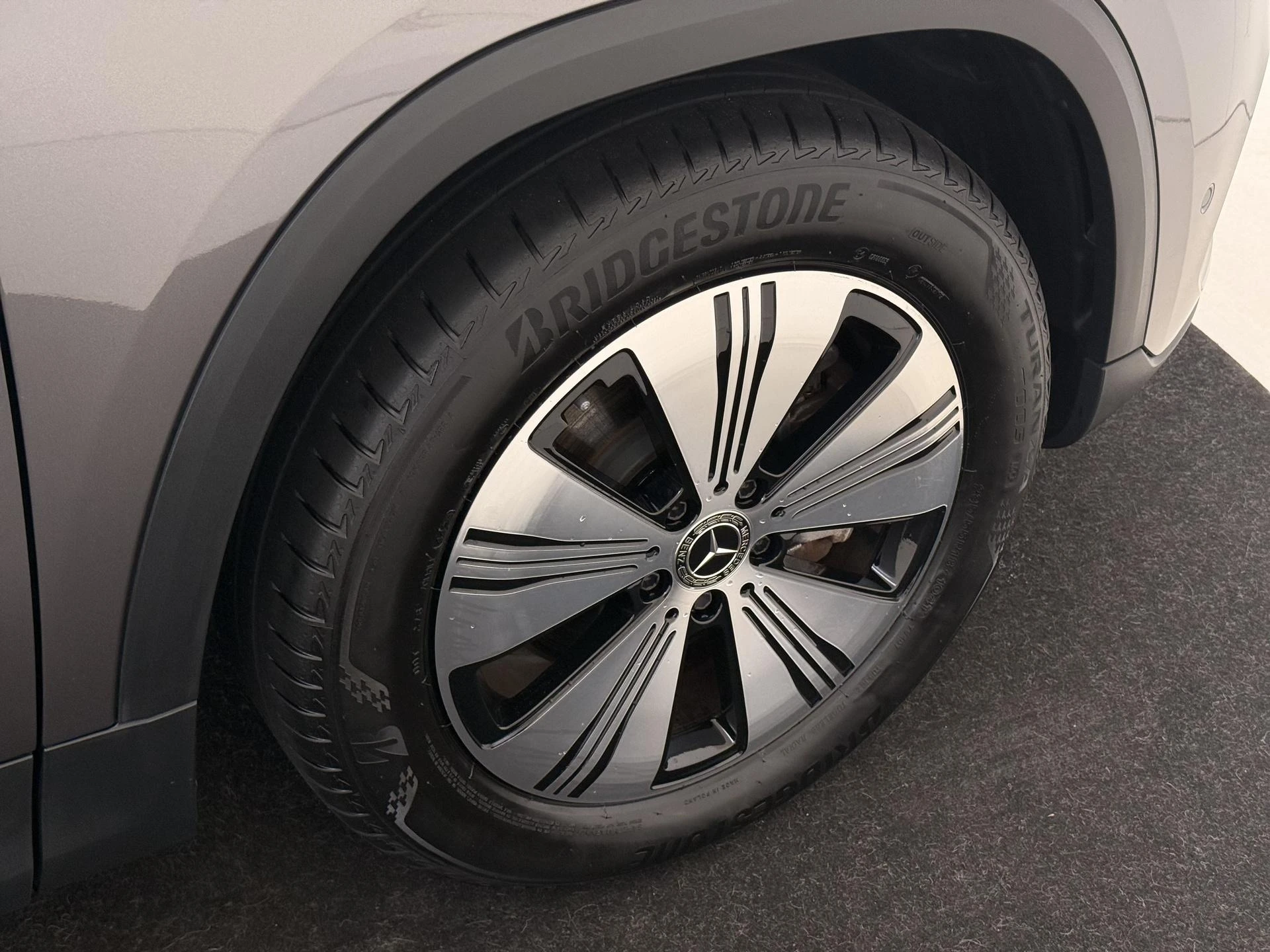 Mercedes-Benz-EQA-image-30