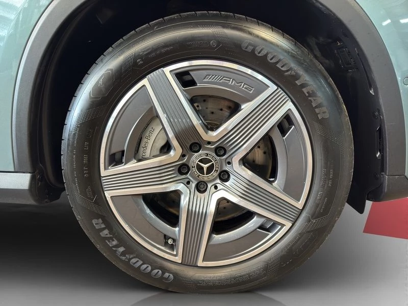 Mercedes-Benz GLC 300 d 4M AMG KEYLESS-GO SHZ MBUX AMG LineX254 GLC 300 d 4M AMG KEYLESS-GO SHZ MBUX AMG Line