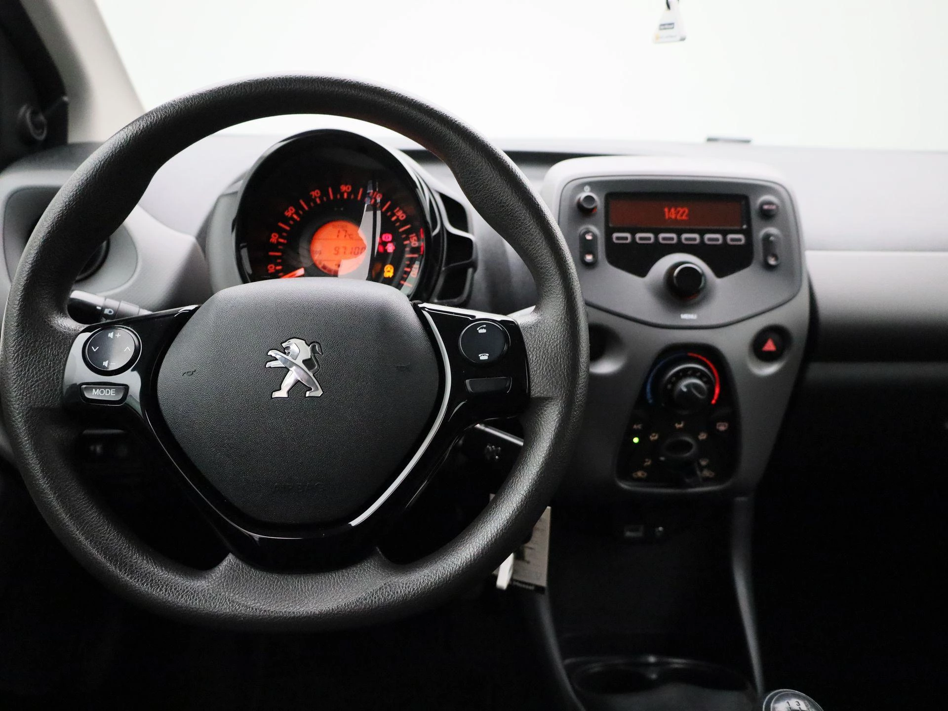 Peugeot-108-image-6