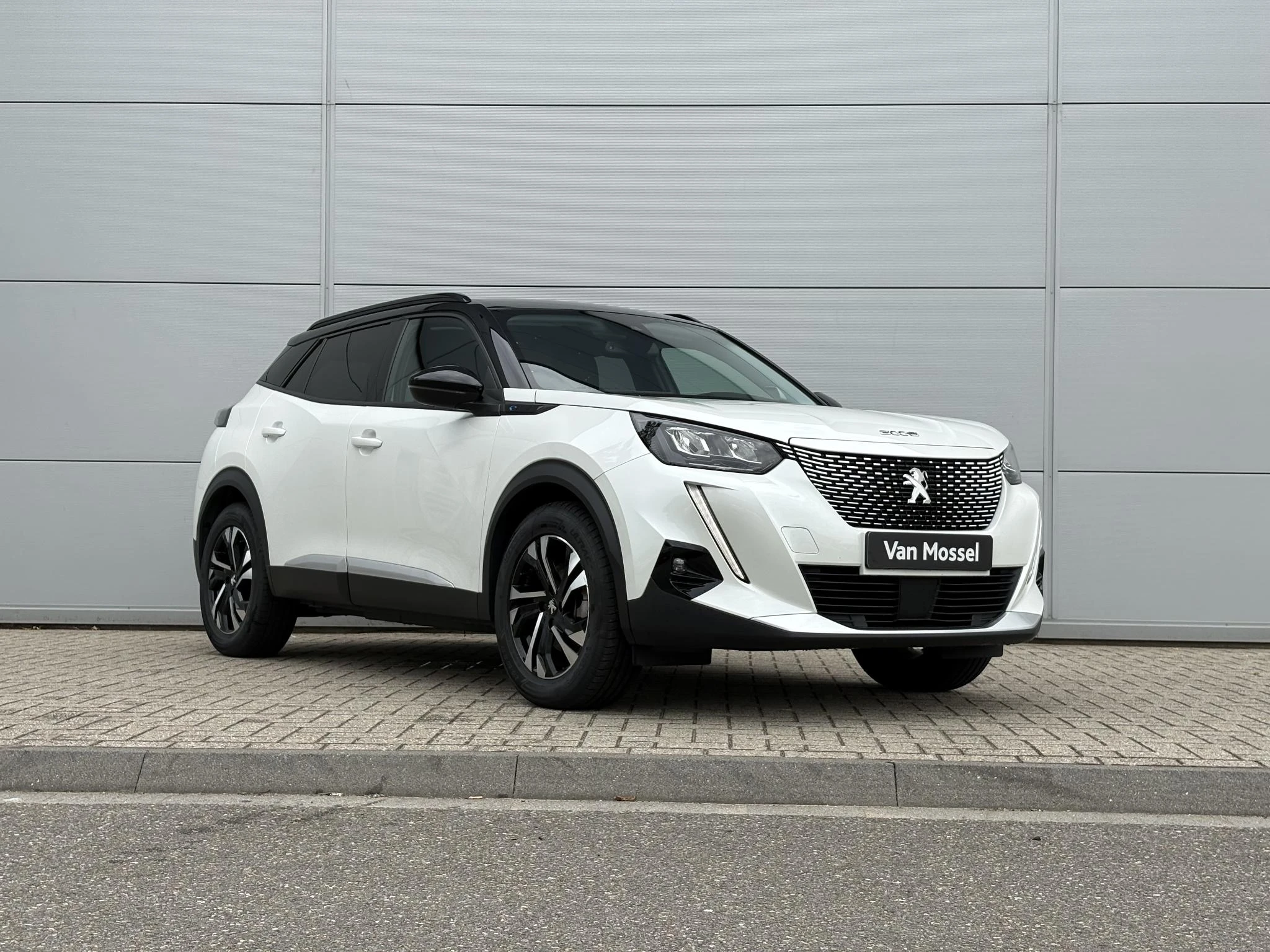 Peugeot e-2008 EV Allure Pack 50 kWh