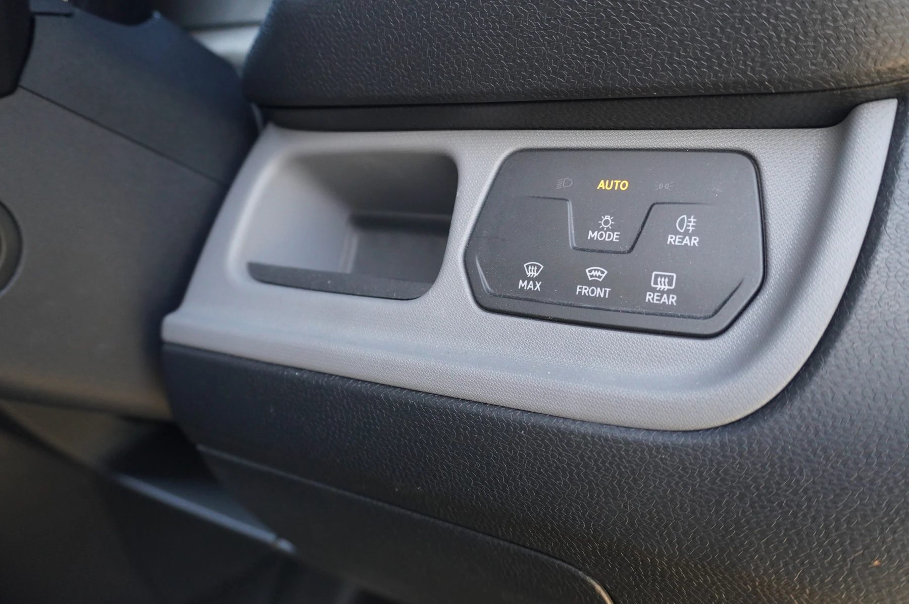 Volkswagen-ID. Buzz-image-40