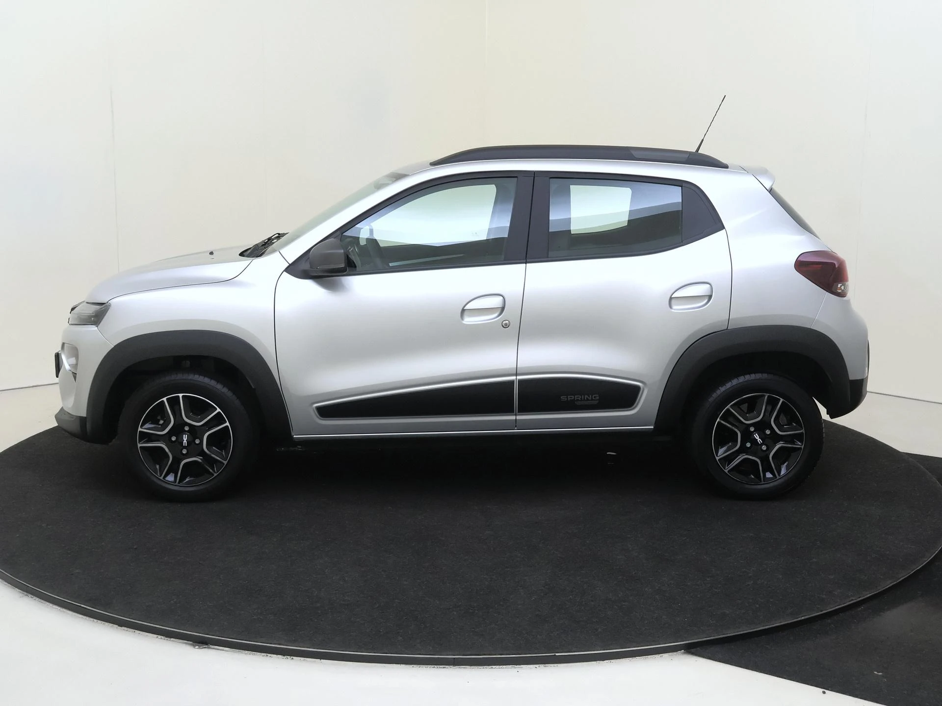 Dacia-Spring-image-7
