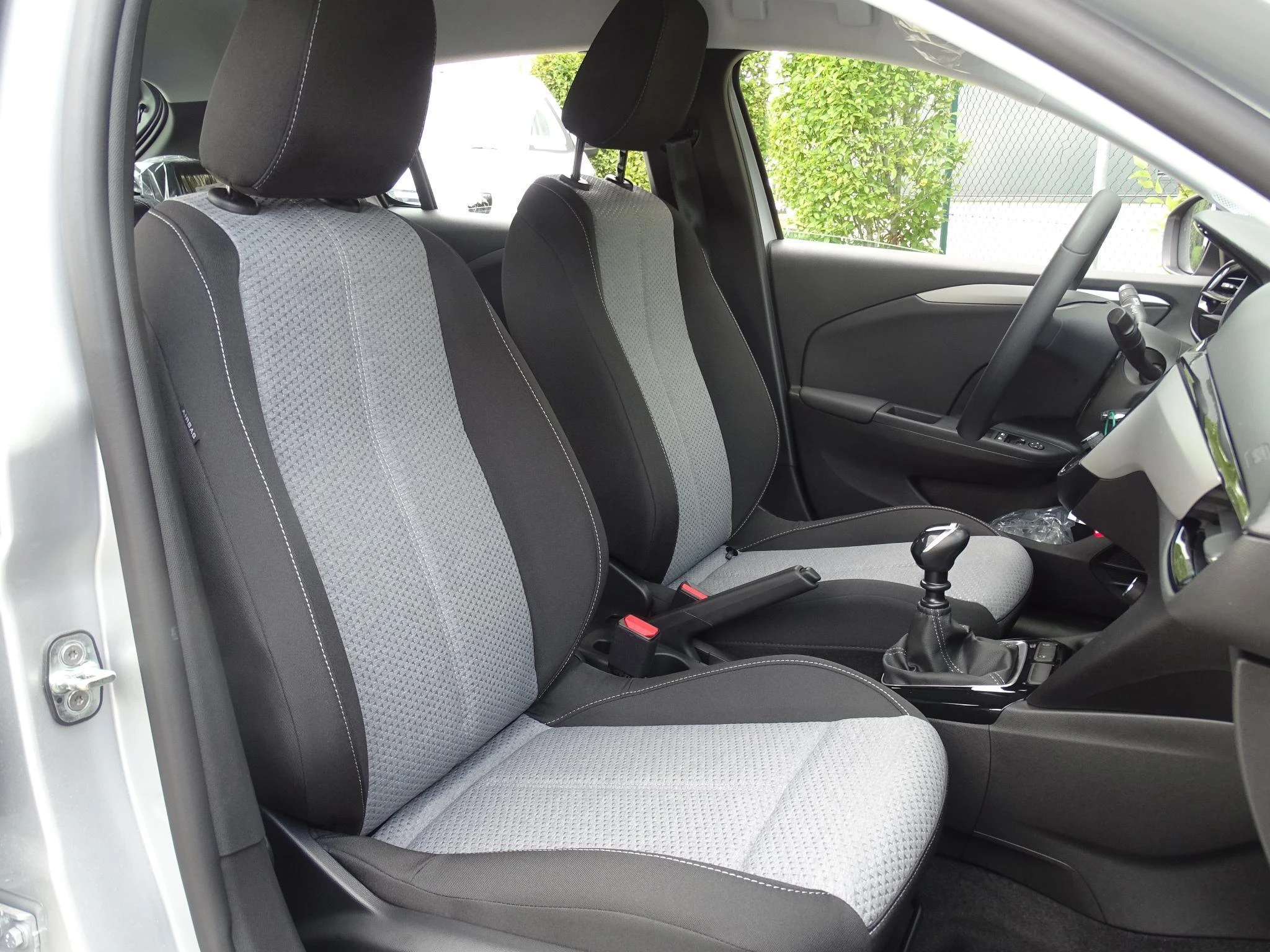 Opel-Corsa-image-11