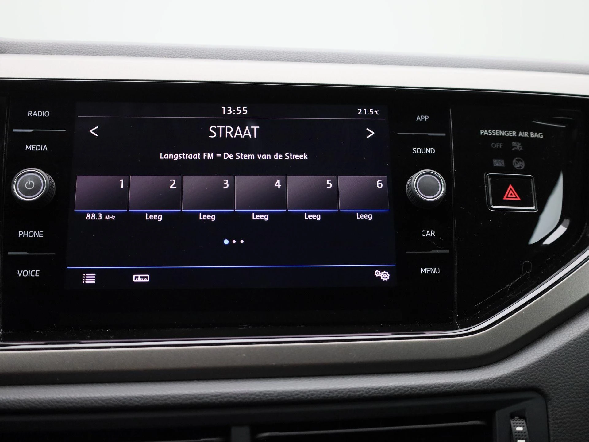 Volkswagen-Polo-image-14