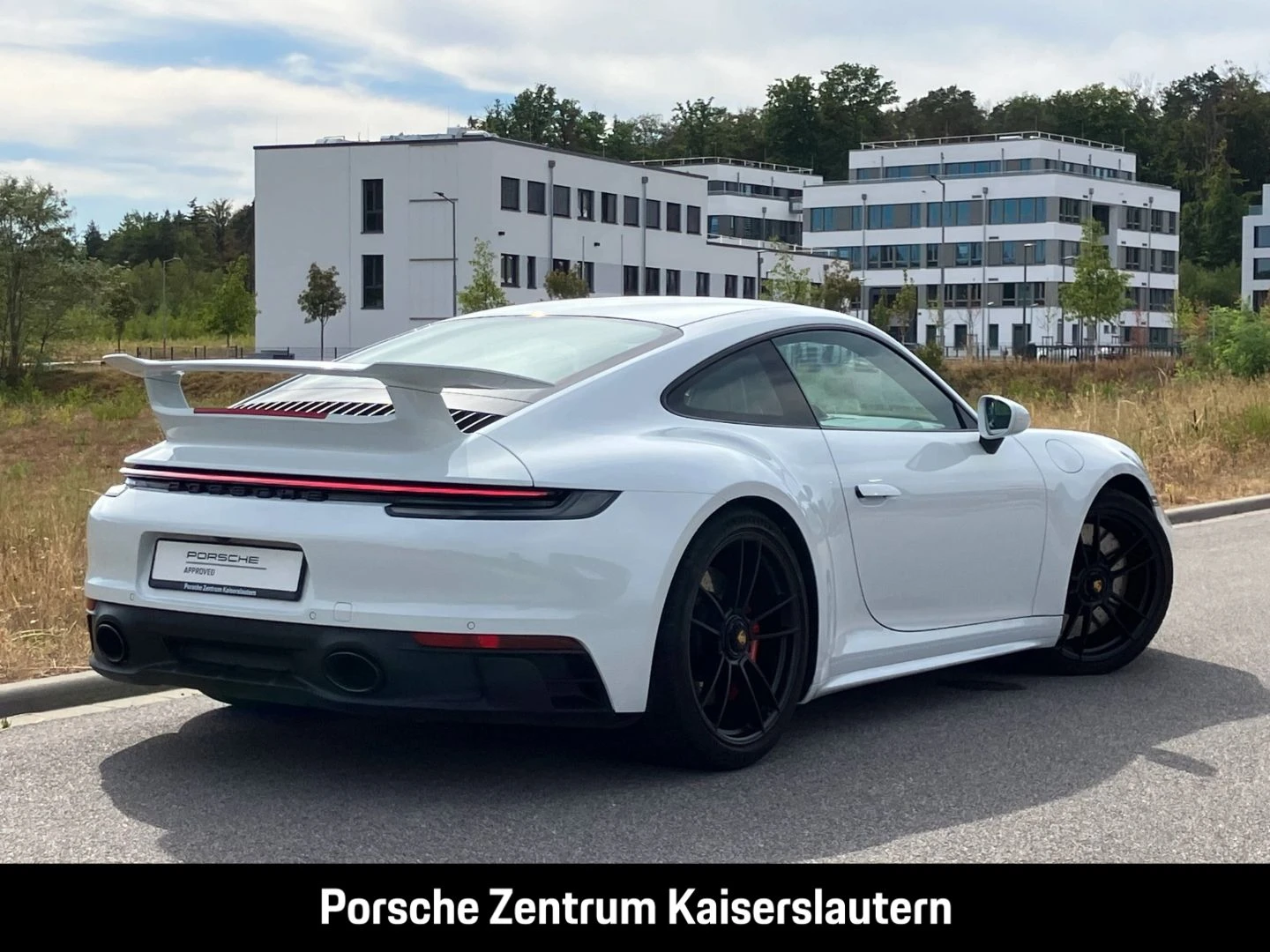 Porsche-911-image-7