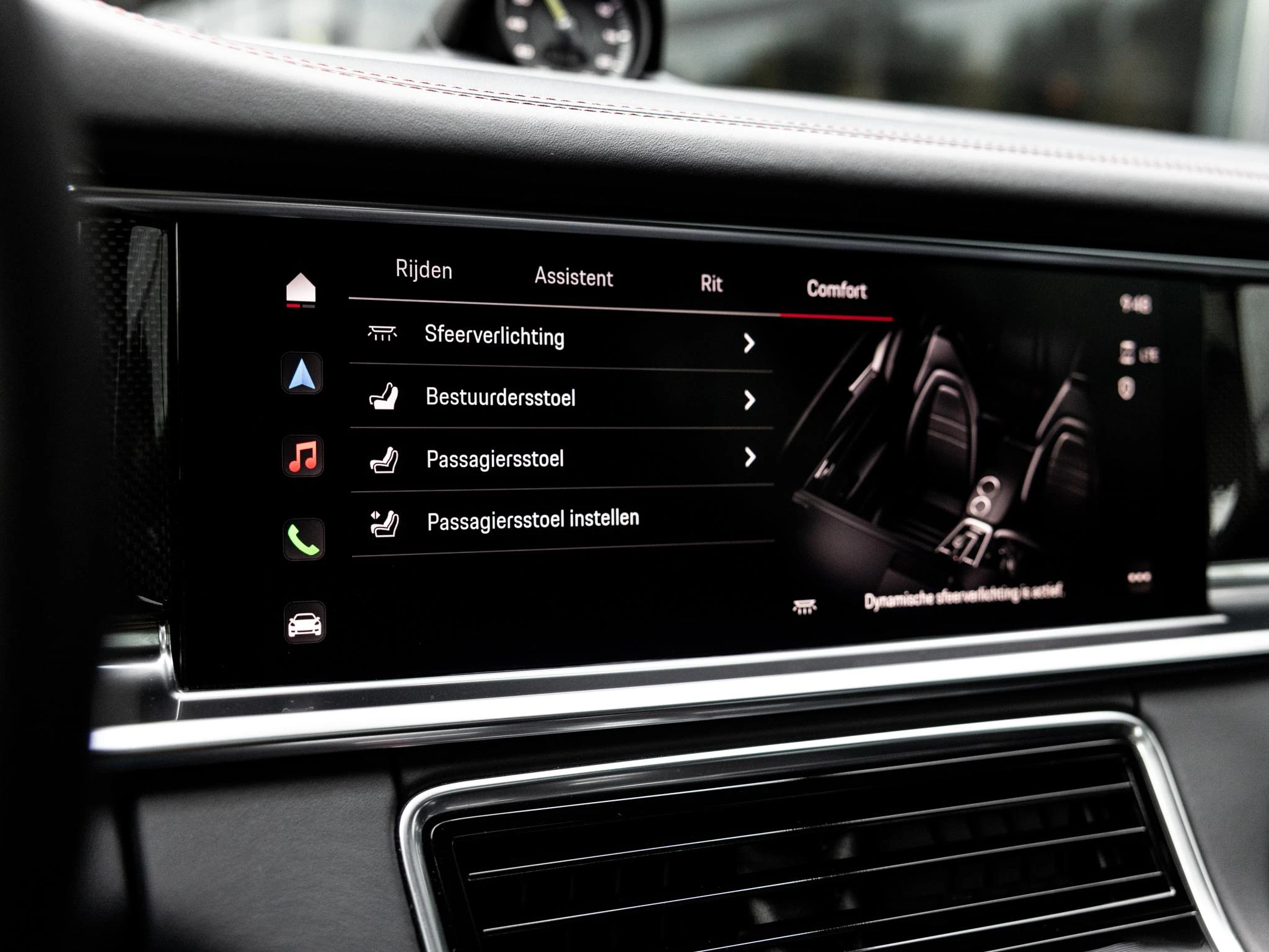 Porsche-Panamera-image-17