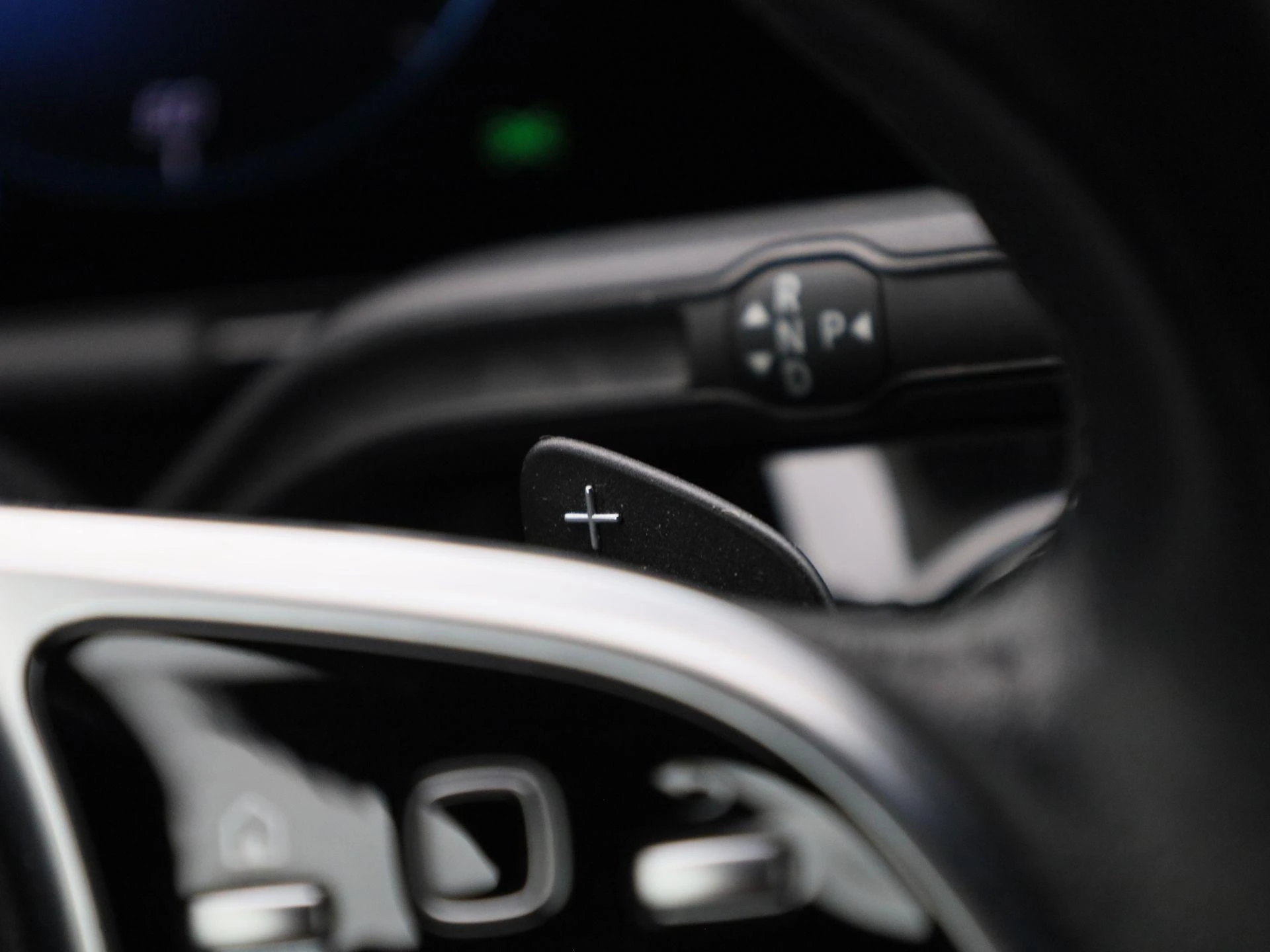 Mercedes-Benz-EQA-image-30