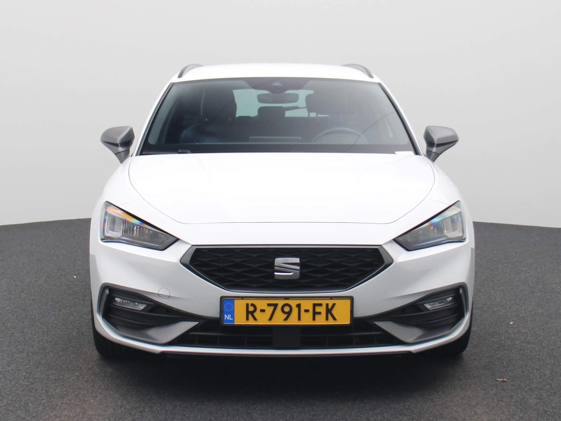 SEAT Leon Sportstourer 1.0 eTSI FR Business 110 PK