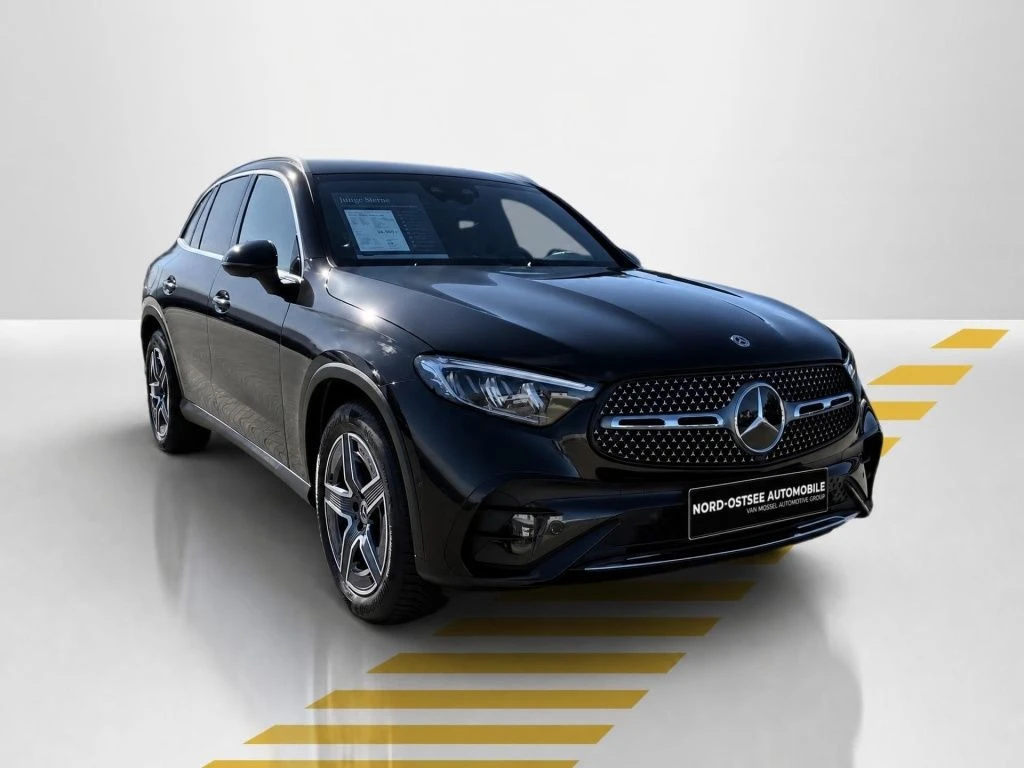 Mercedes-Benz-GLC 300 d-image-17