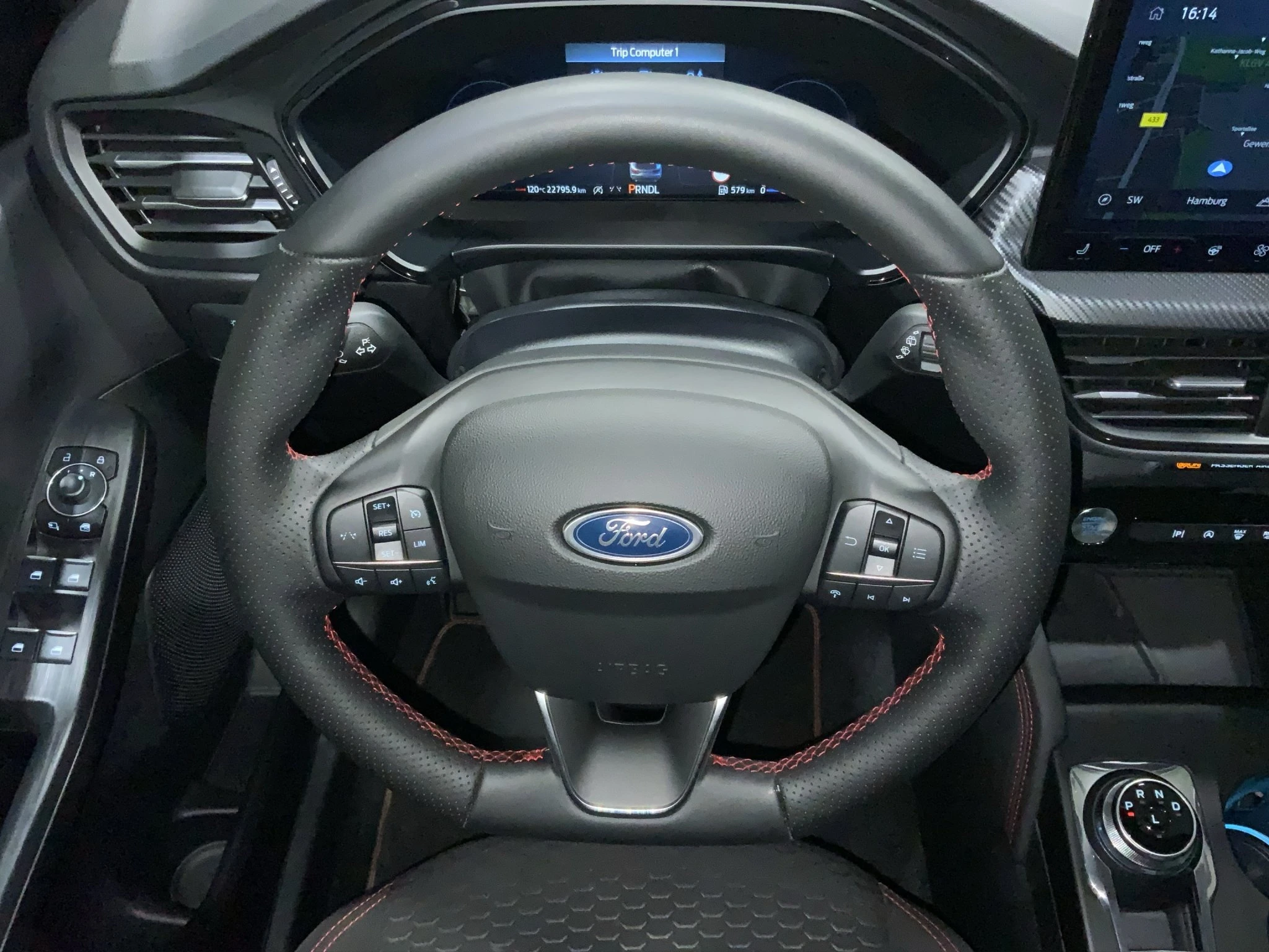 Ford-Kuga-image-12