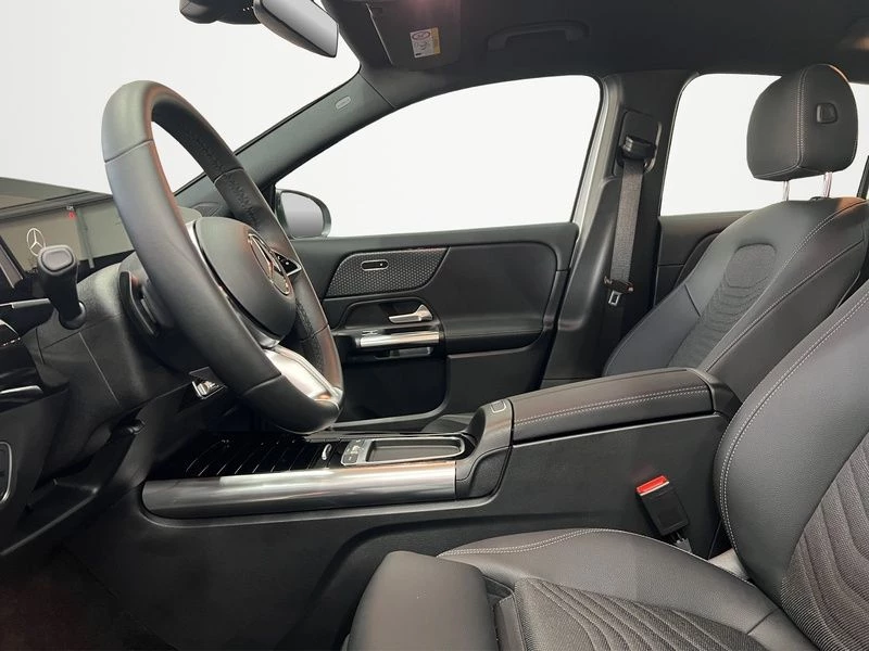 Mercedes-Benz GLA 200 PROGRESSIVE AHK MBUX KLIMA NAVI SHZ Progressive