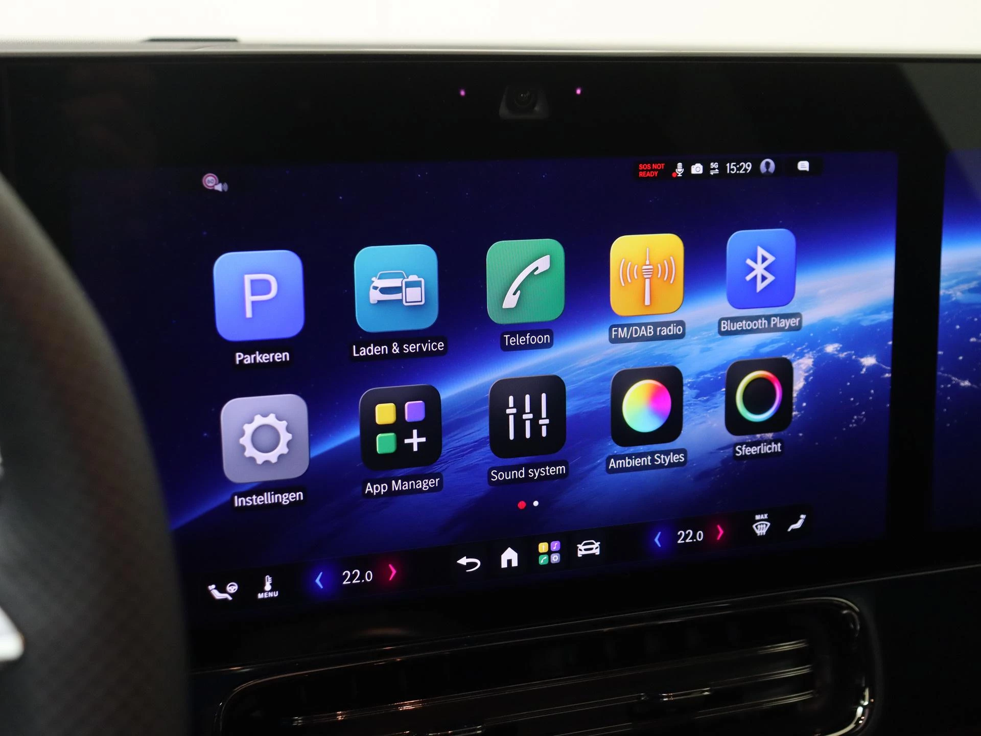 Mercedes-Benz-CLA-image-15