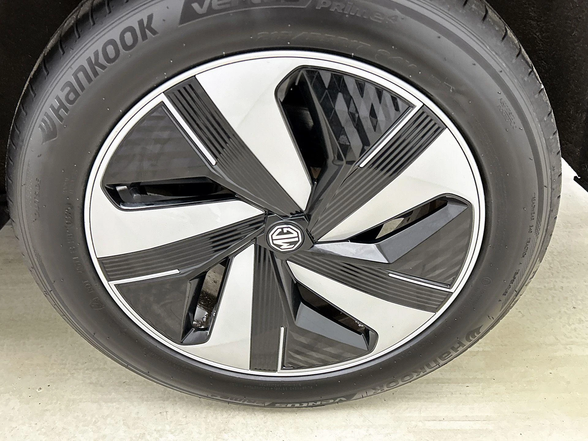 MG-ZS EV-image-33