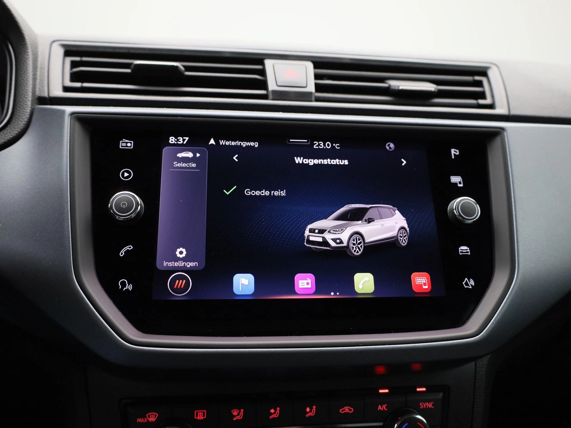 SEAT-Arona-image-25