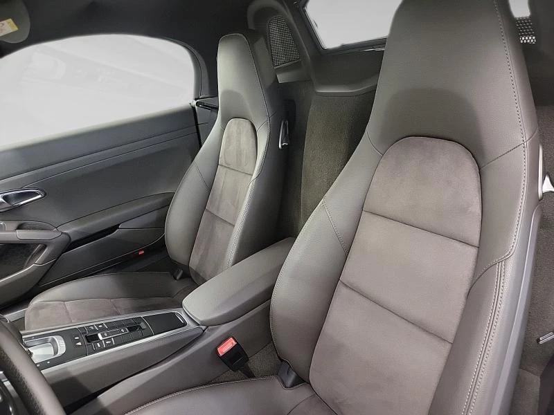 Porsche-718-image-16