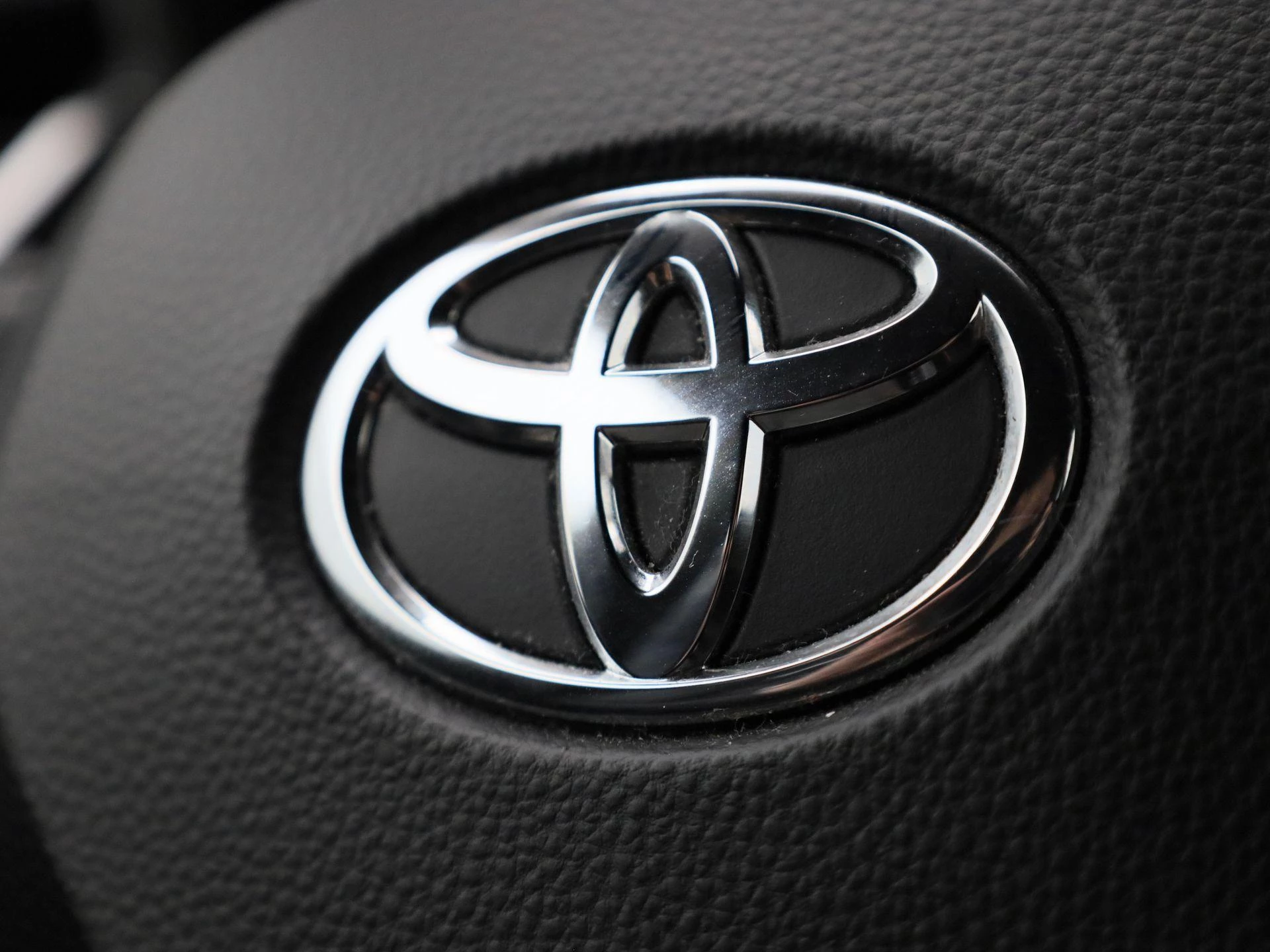 Toyota-Corolla Touring Sports-image-26