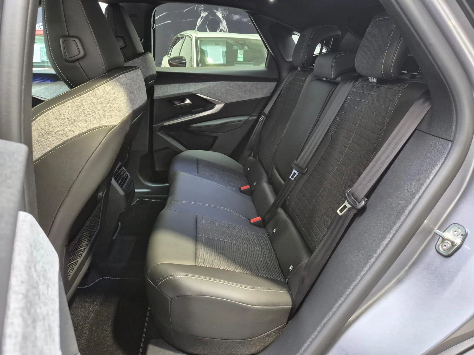 Peugeot 3008 1.2 HYBRID 145 e-DSC6 GT