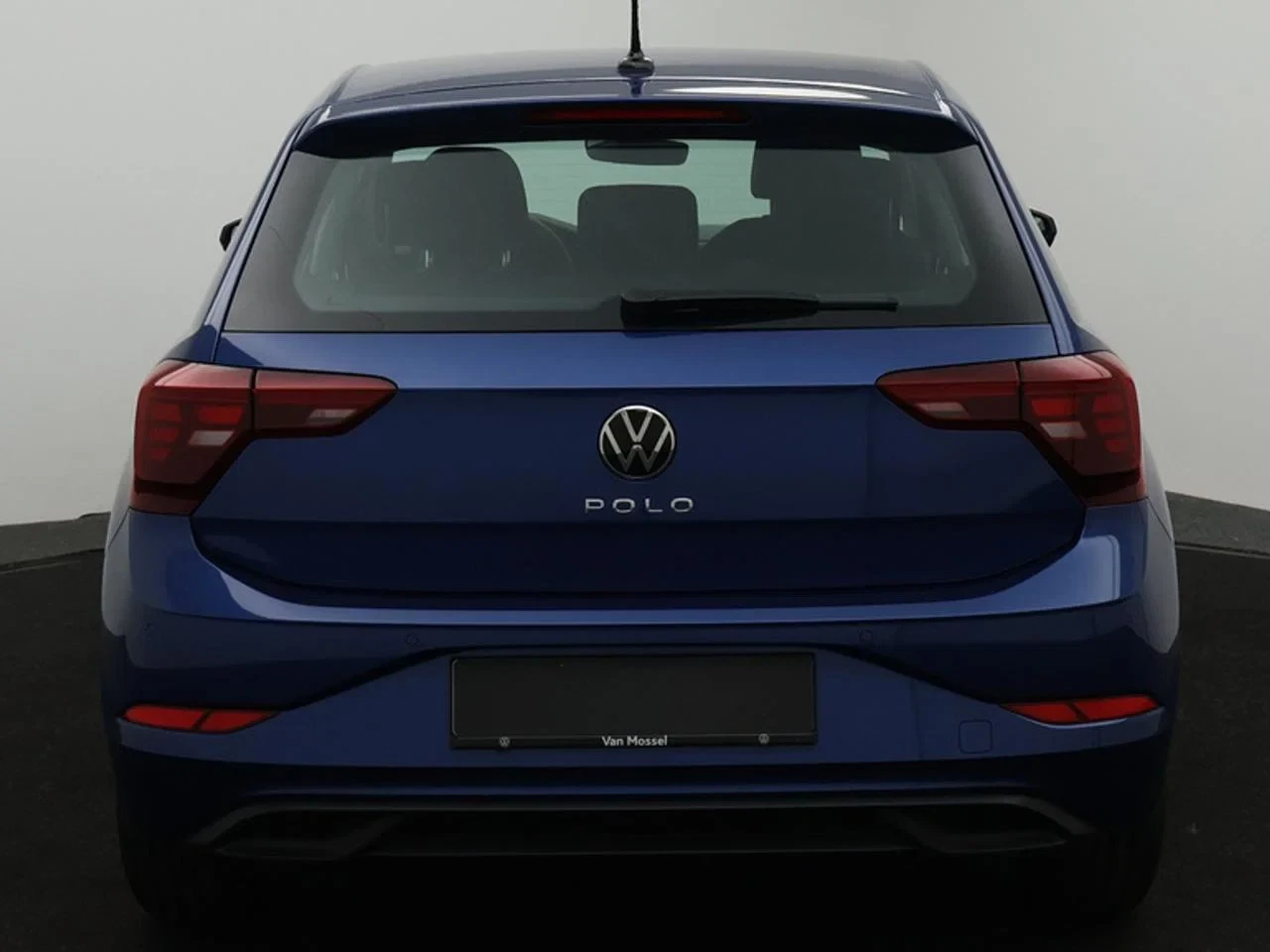 Volkswagen-Polo-image-12