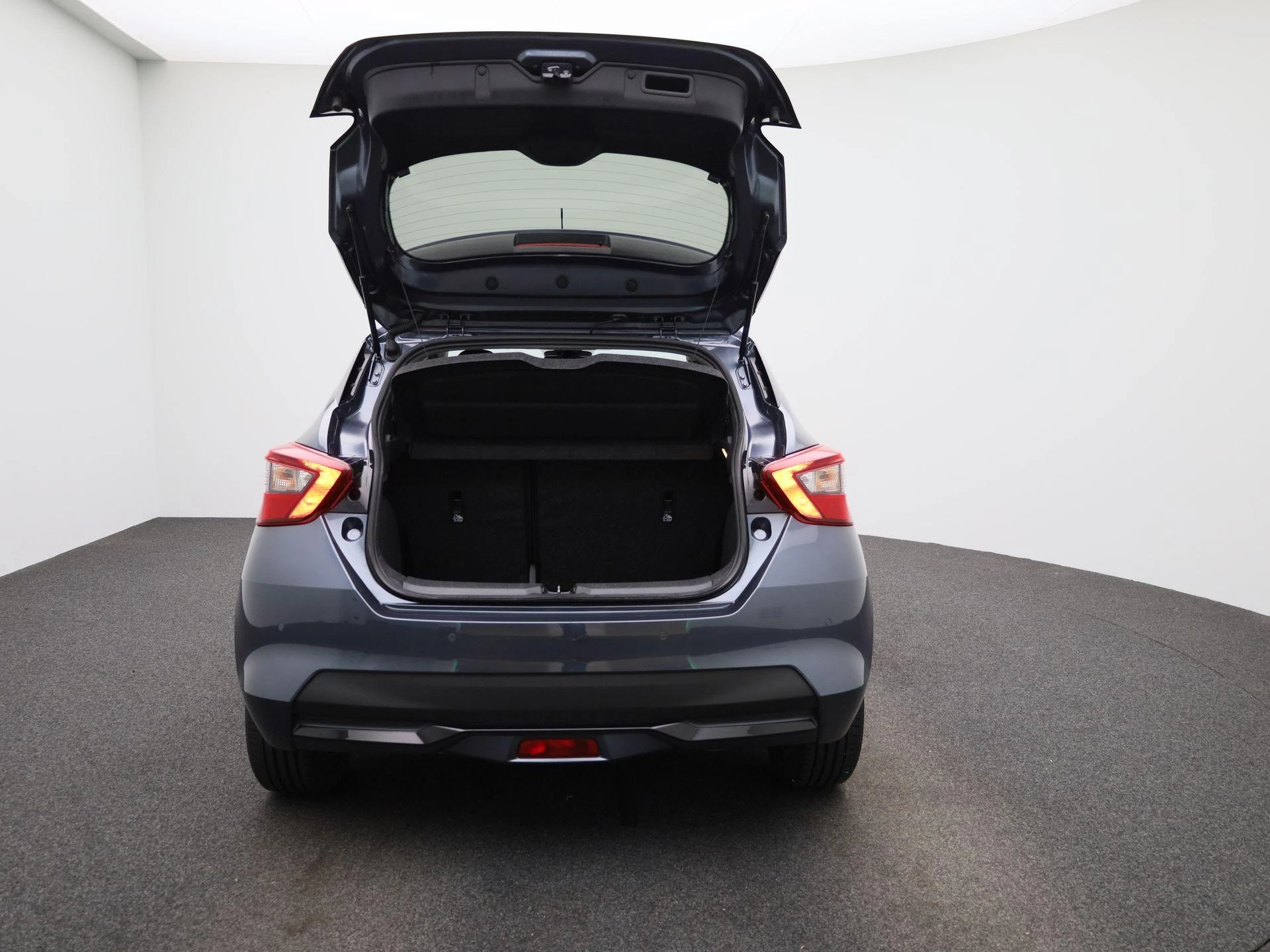 Nissan-Micra-image-7