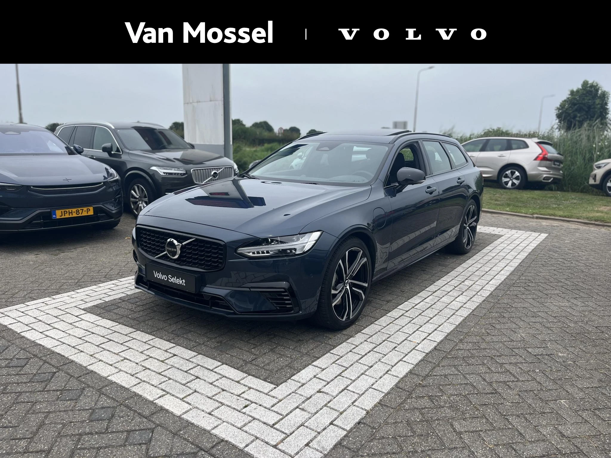 Volvo-V90-image-0