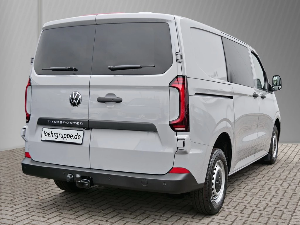 Volkswagen-Transporter-image-3