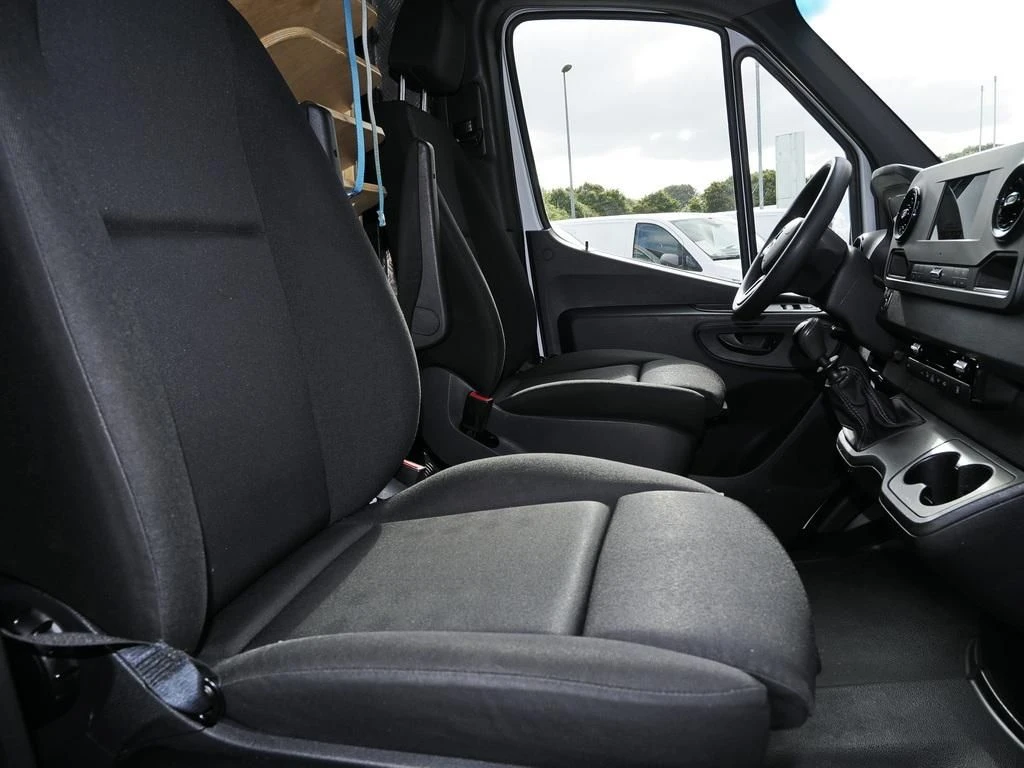 Mercedes-Benz-Sprinter 317-image-11