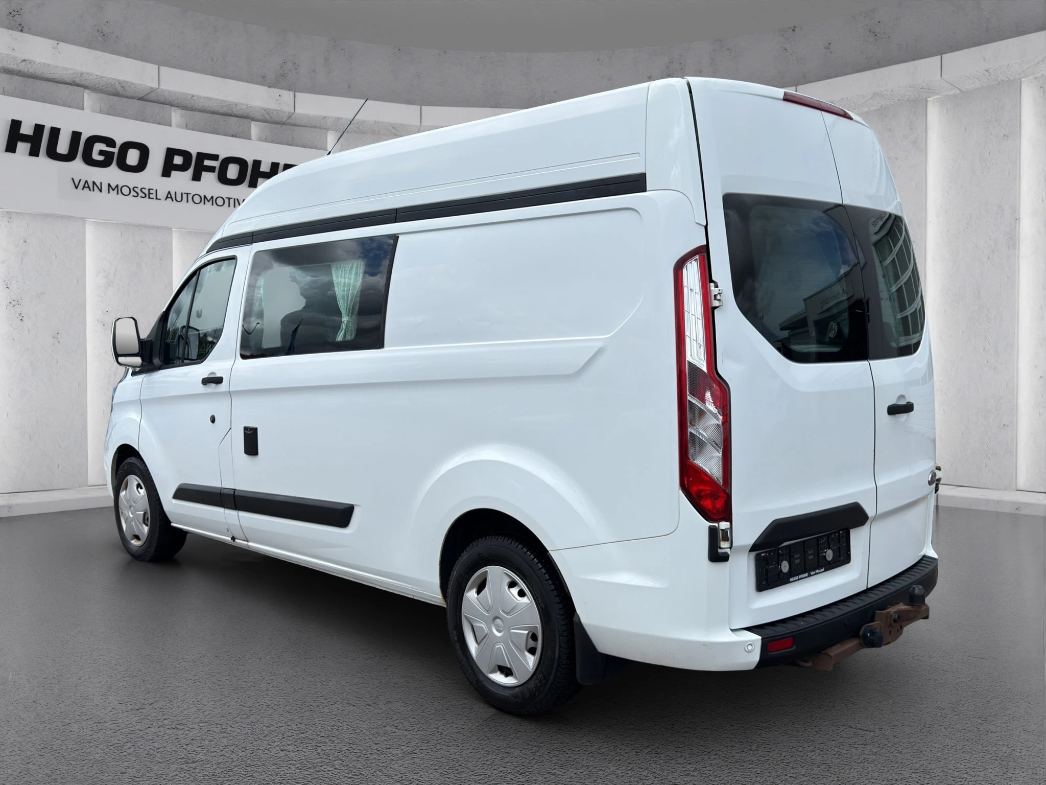 Ford-Transit Custom-image-2