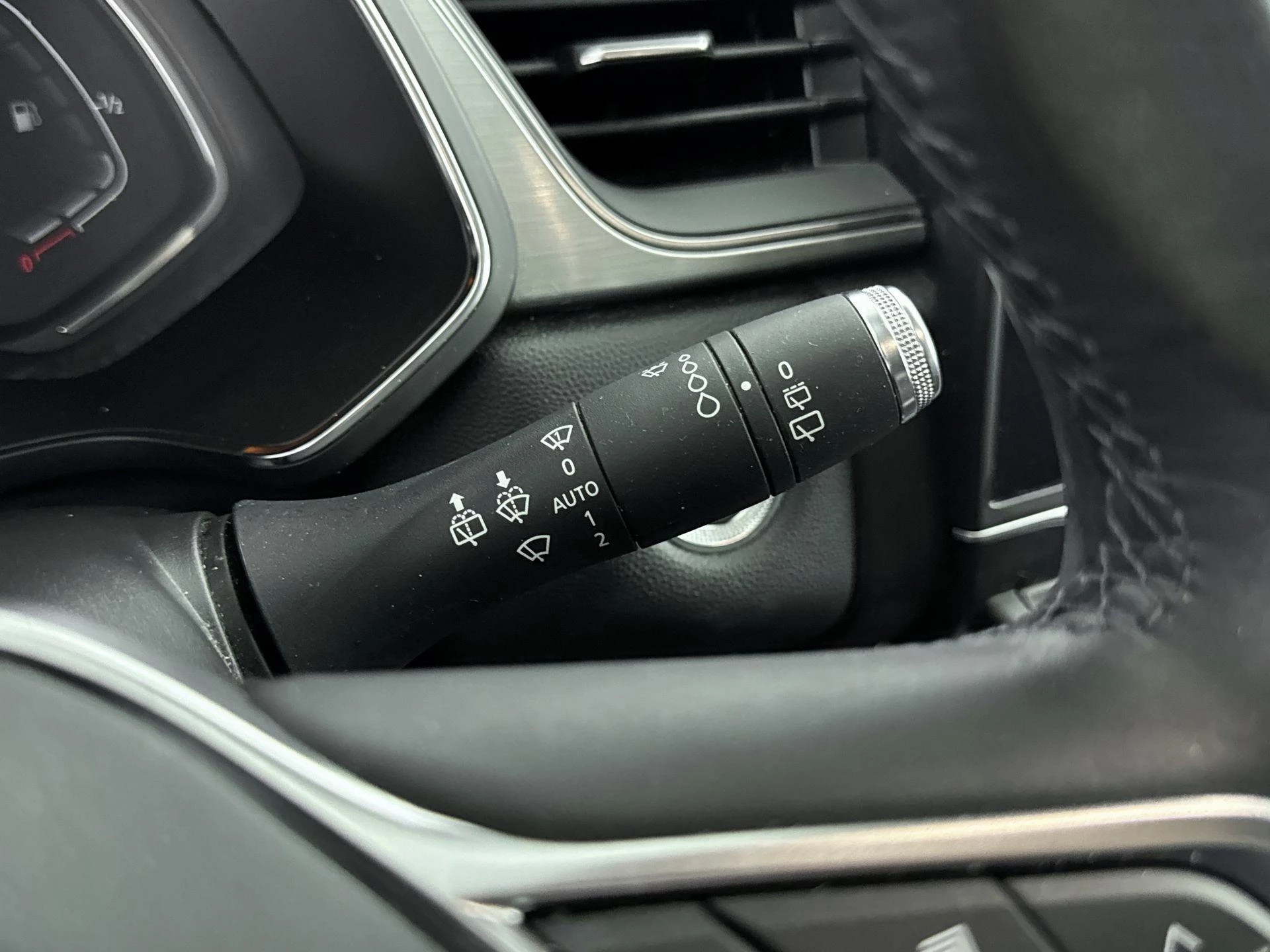 Renault-Captur-image-22