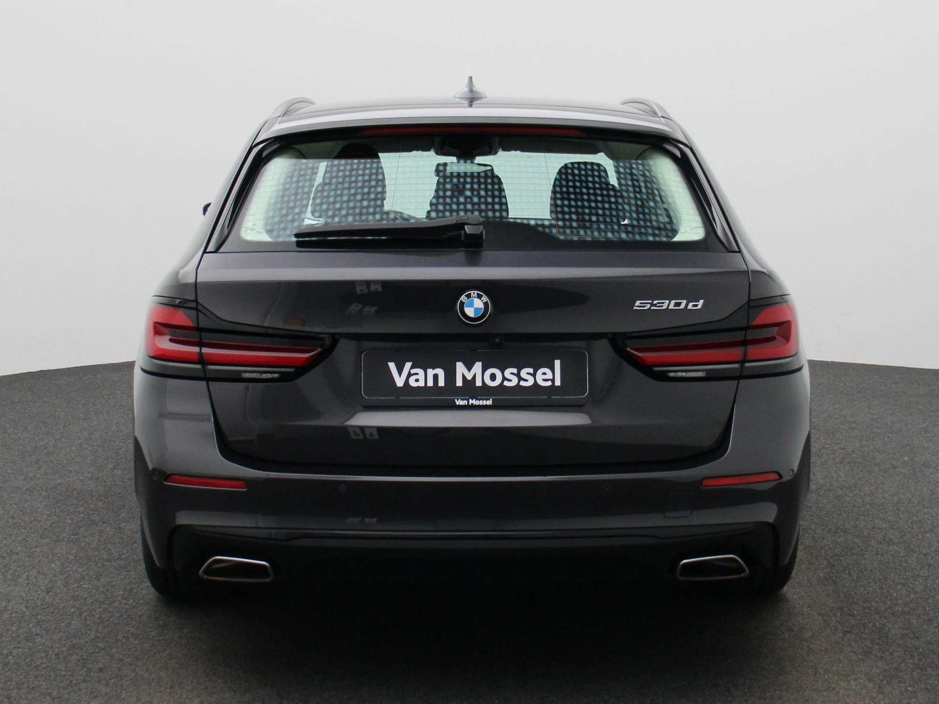 BMW-5 Serie-image-4