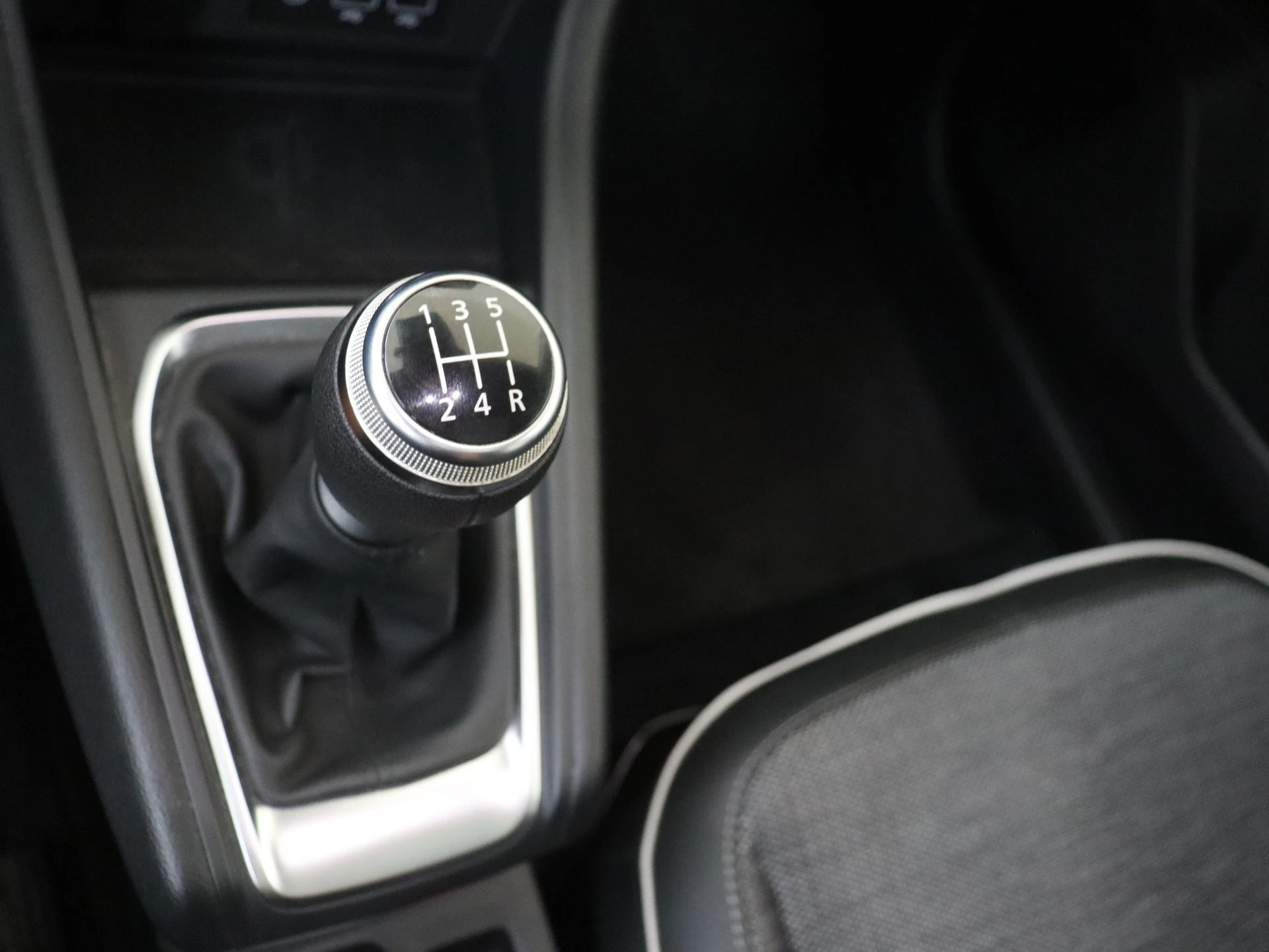 Renault-Captur-image-13