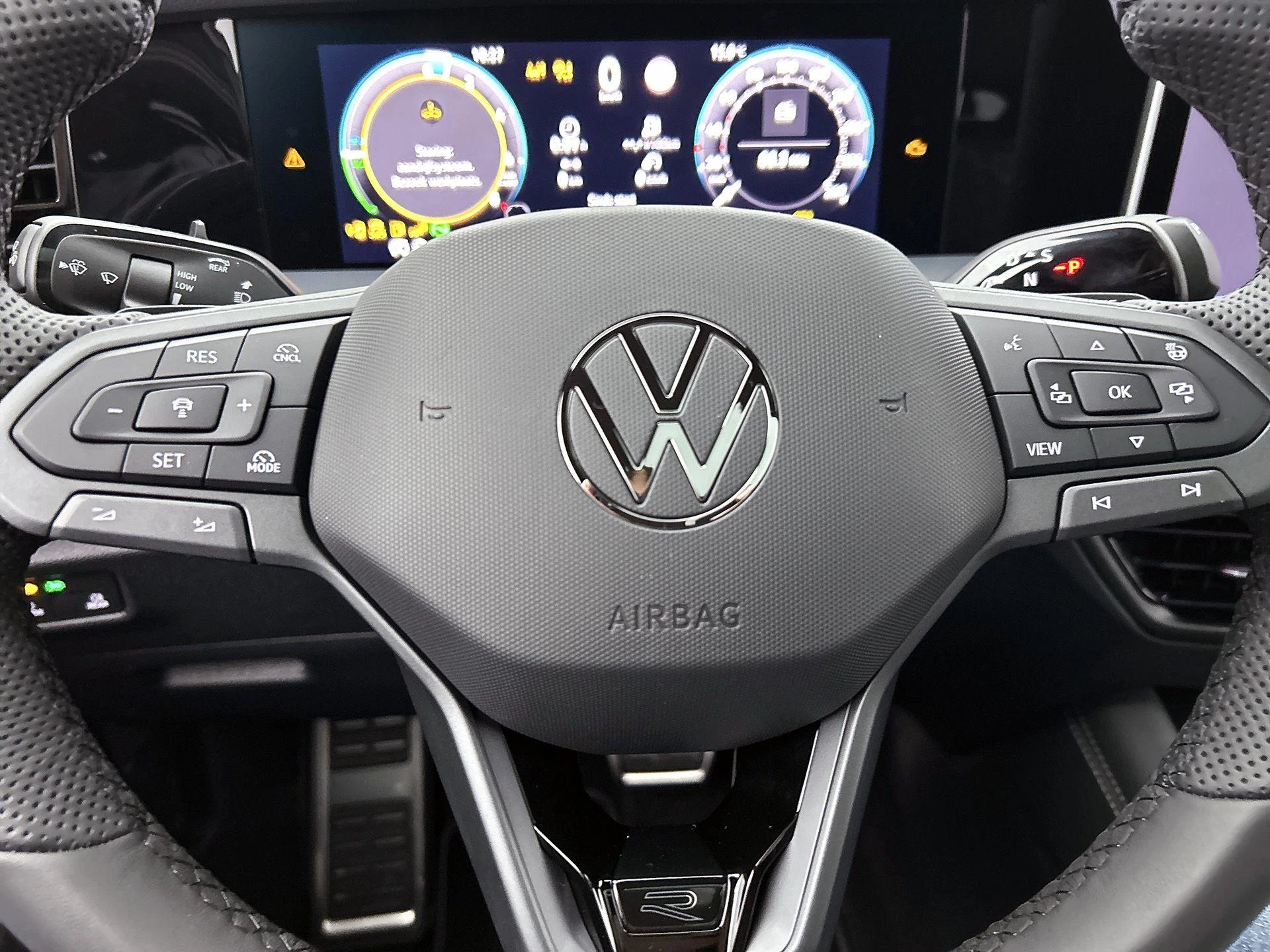 Volkswagen Tayron 1.5 eHybrid R-Line Edition