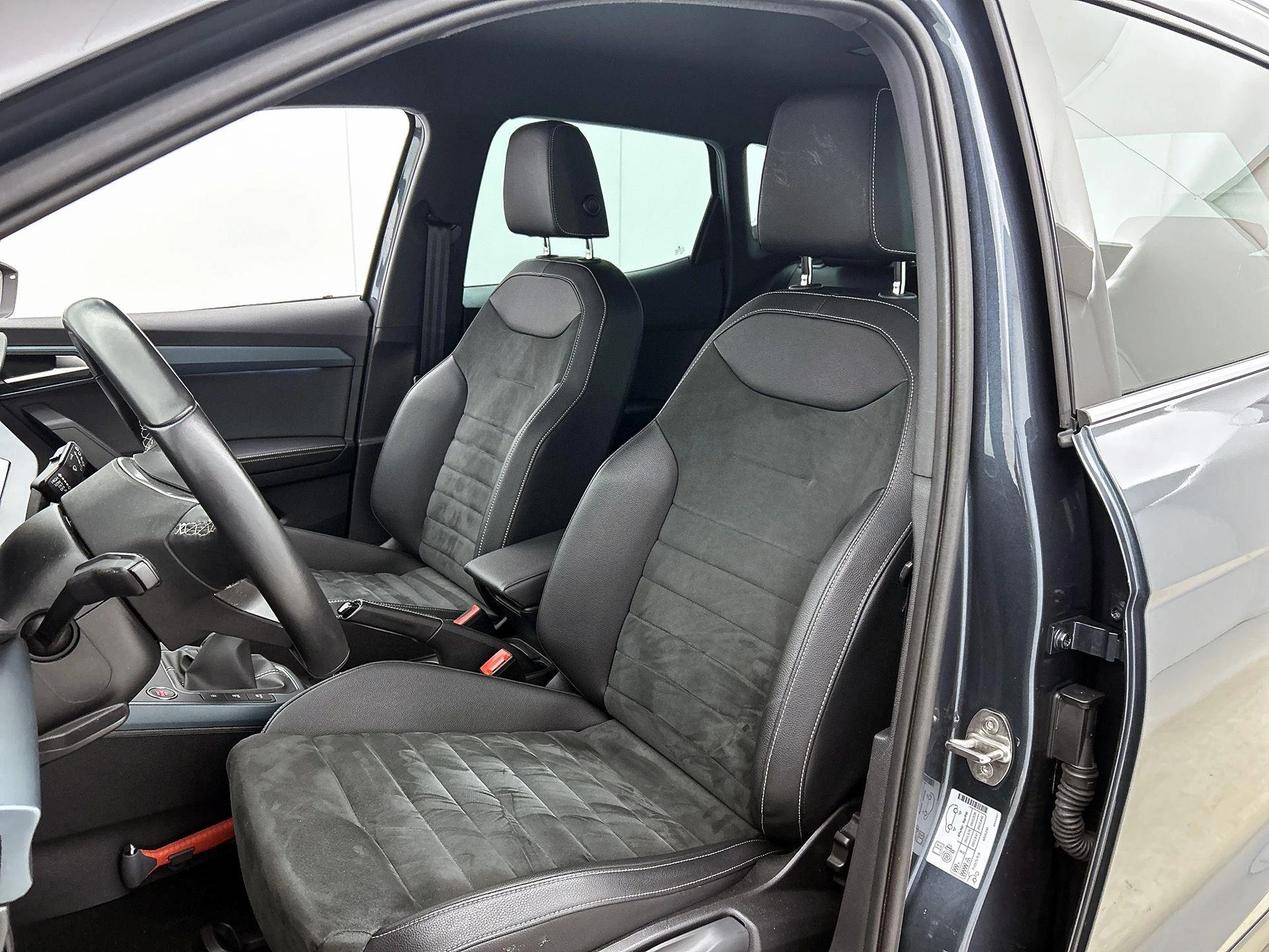 SEAT-Arona-image-34