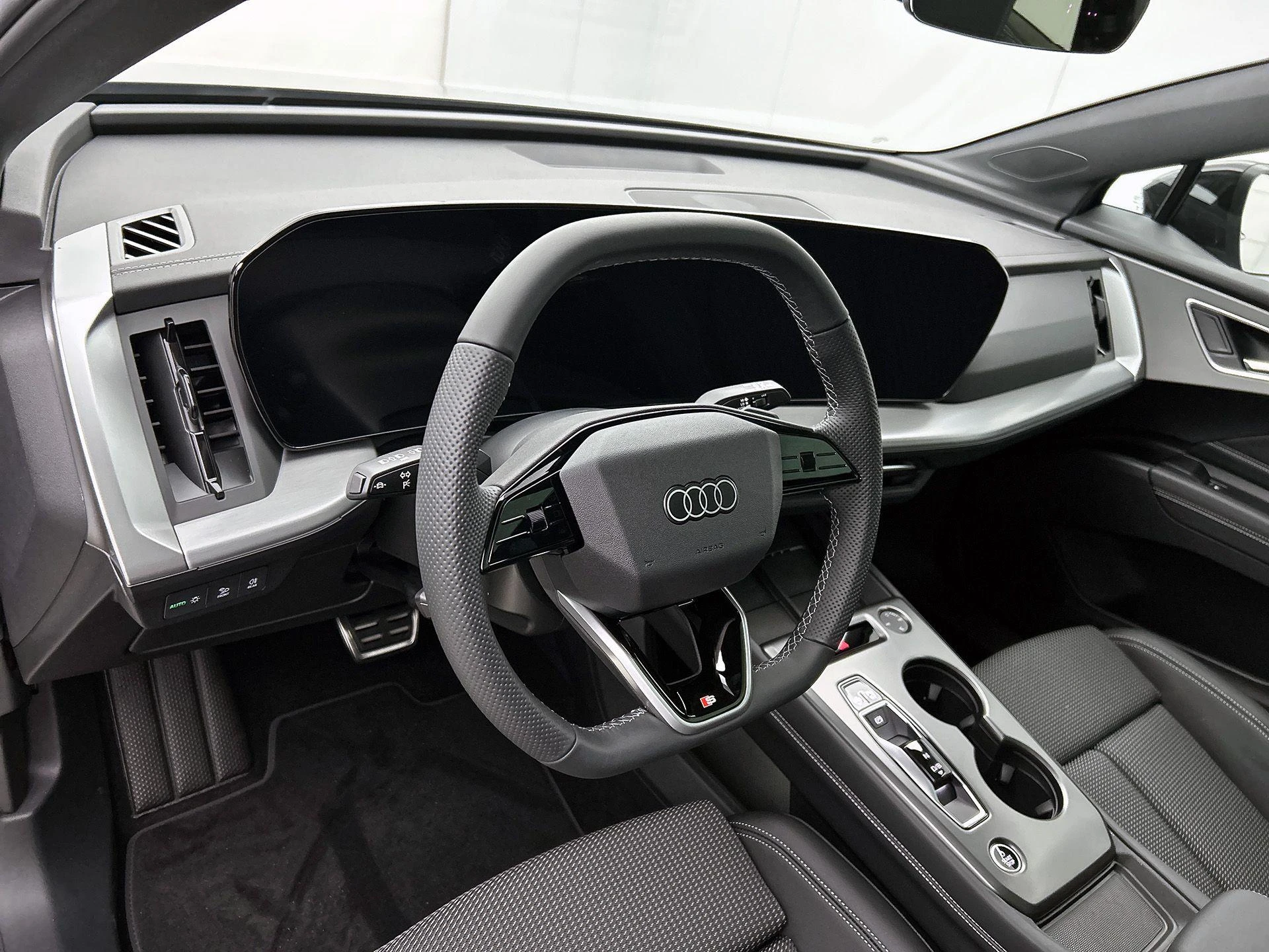 Audi-Q4 e-tron-image-19