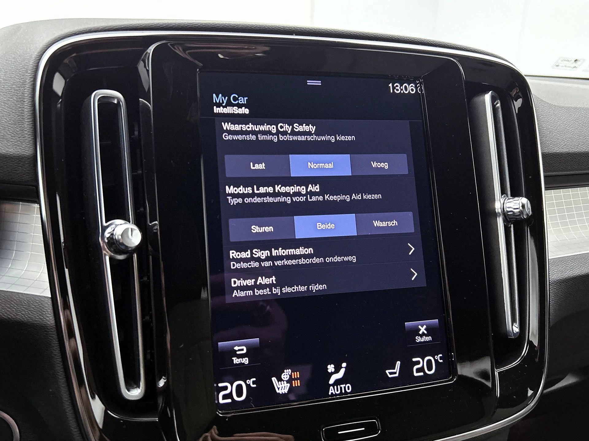 Volvo XC40 T5 Recharge Plus Bright