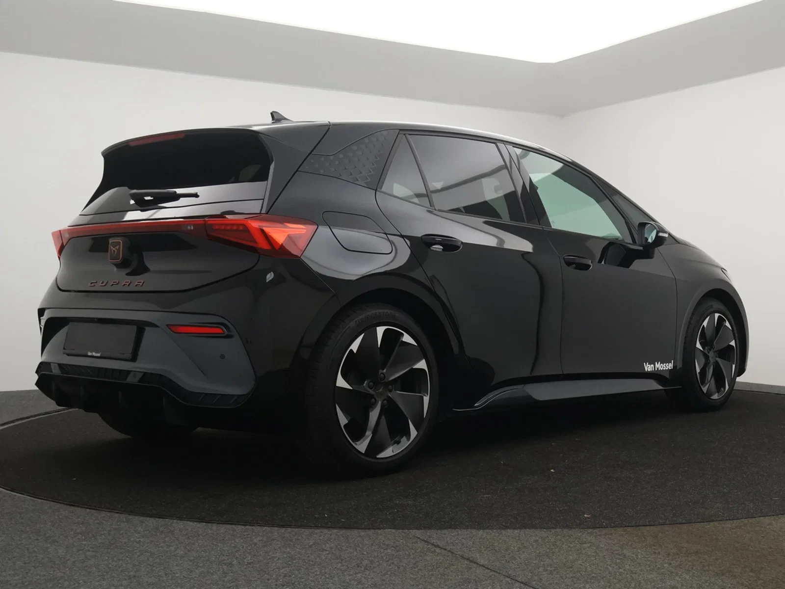 CUPRA-Born-image-1