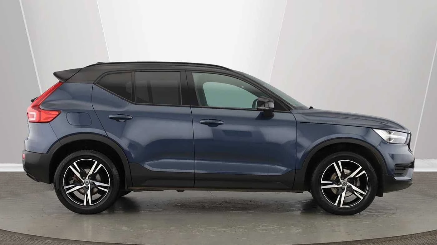 Volvo-XC40-image-1