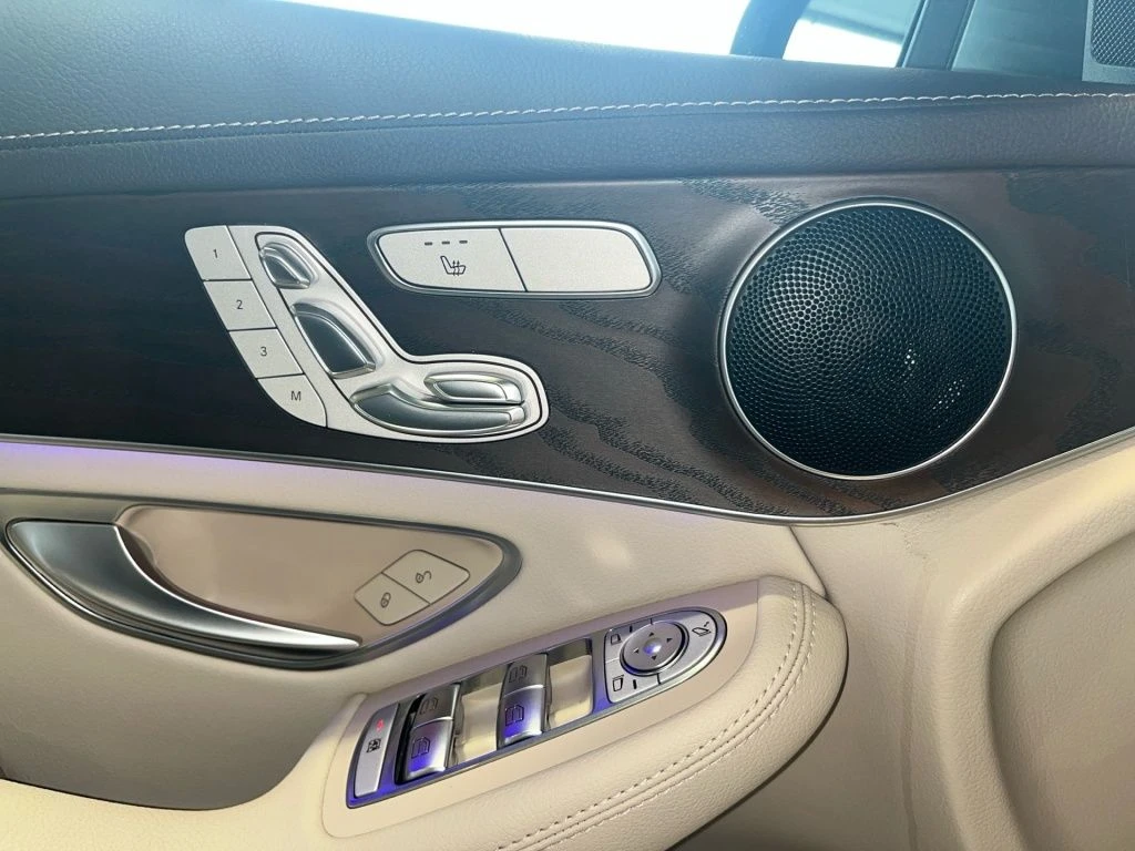 Mercedes-Benz-GLC 300 e-image-8