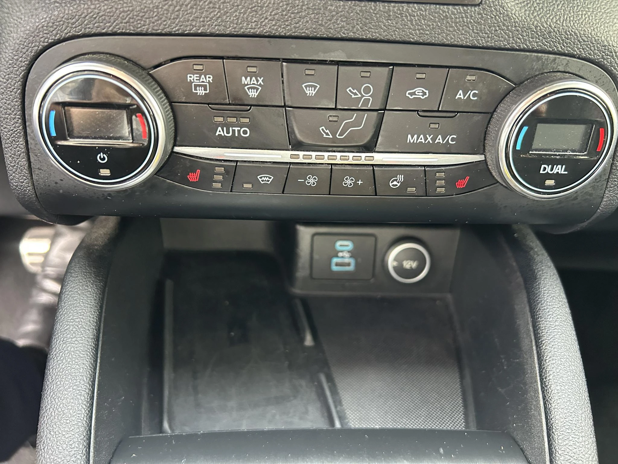 Ford-Kuga-image-19