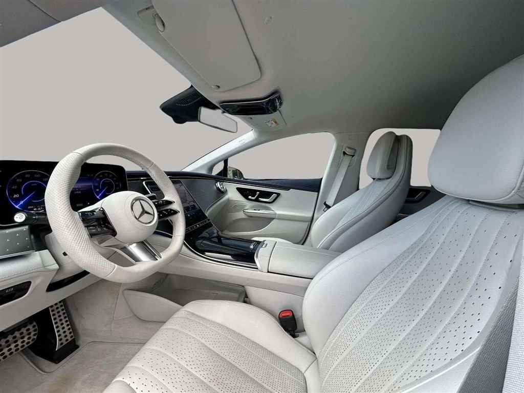 Mercedes-Benz-EQE-image-9