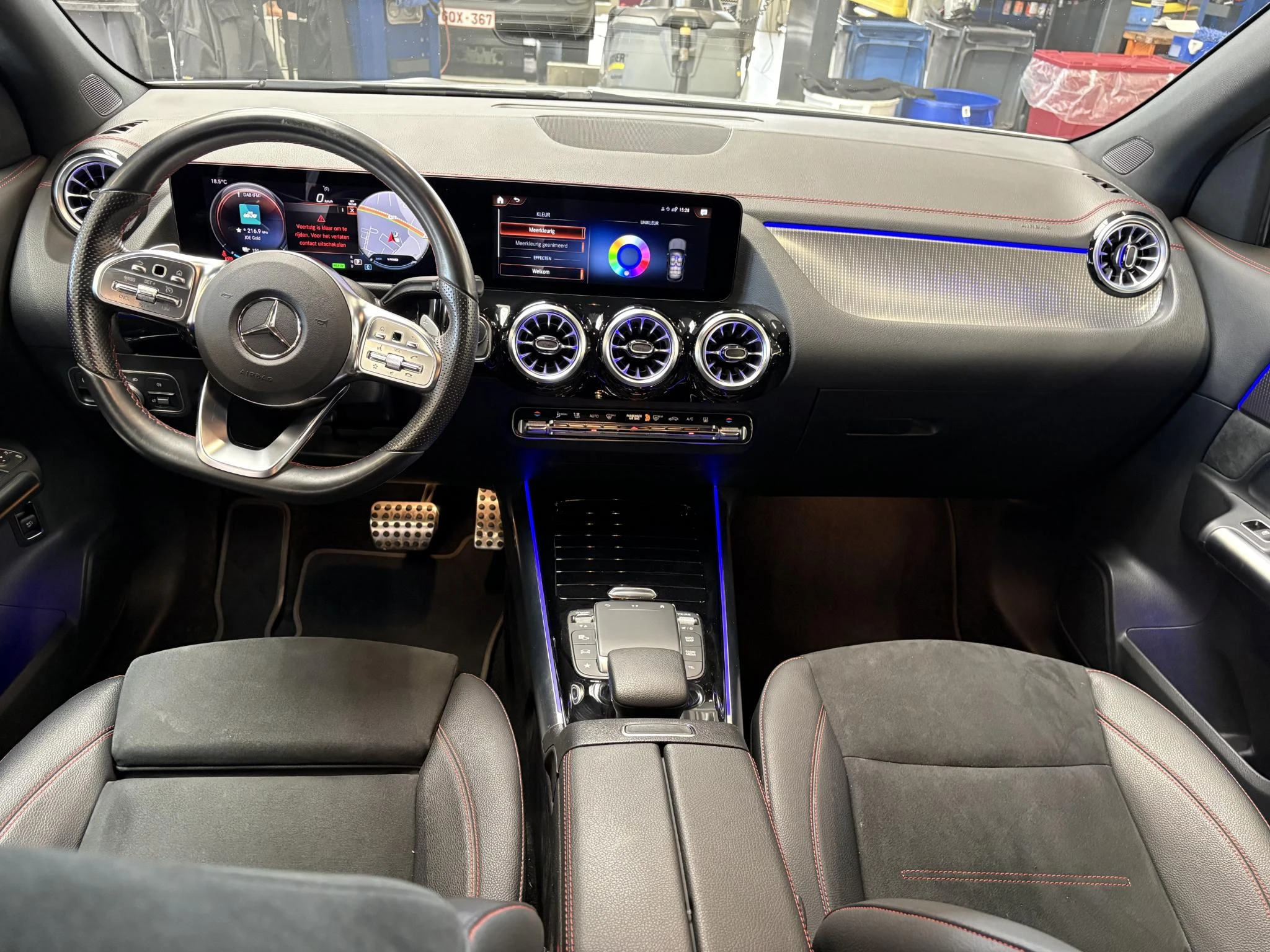 Mercedes-Benz-EQA-image-14