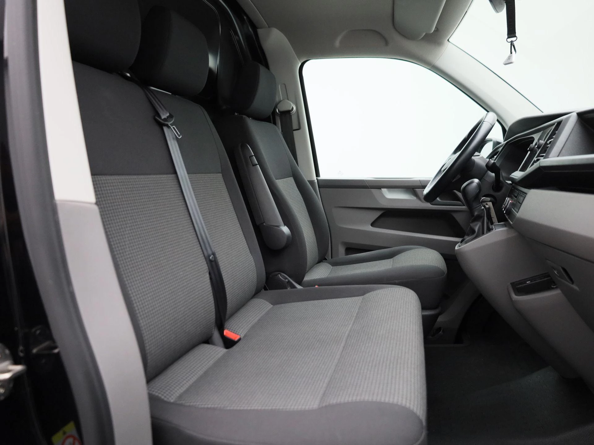 Volkswagen Transporter 2.0 TDI L1H1 150PK