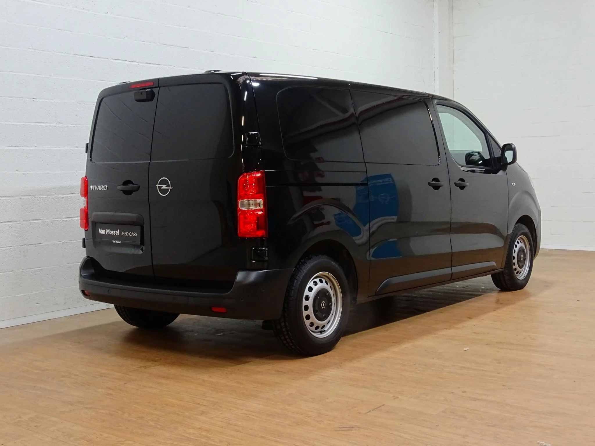 Opel-Vivaro-image-6