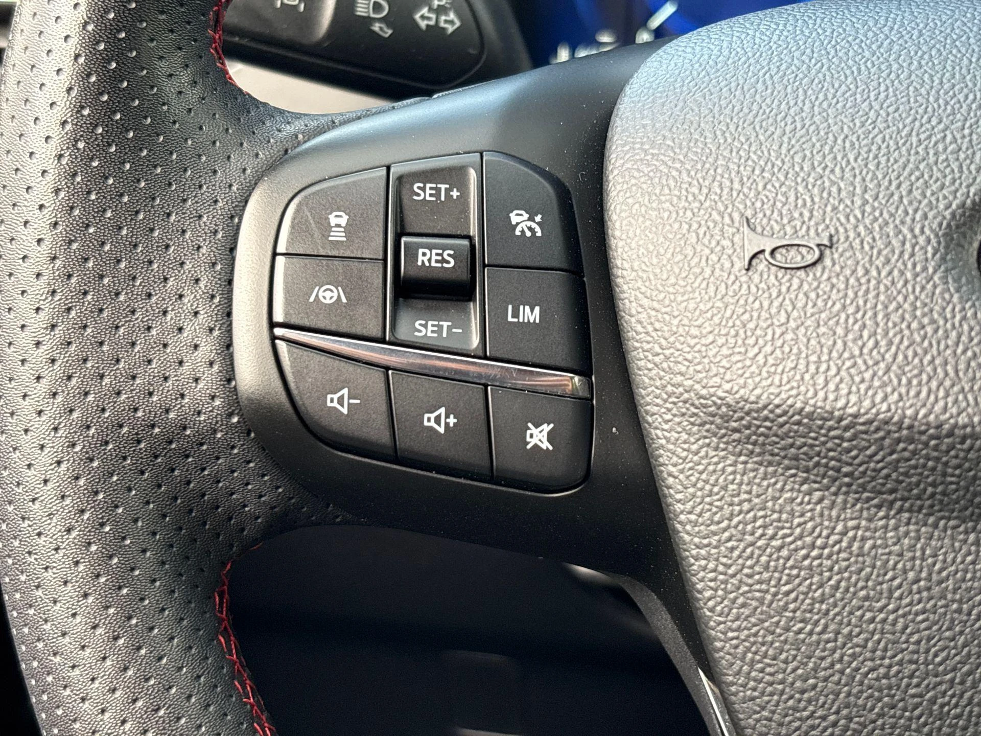 Ford-Kuga-image-5