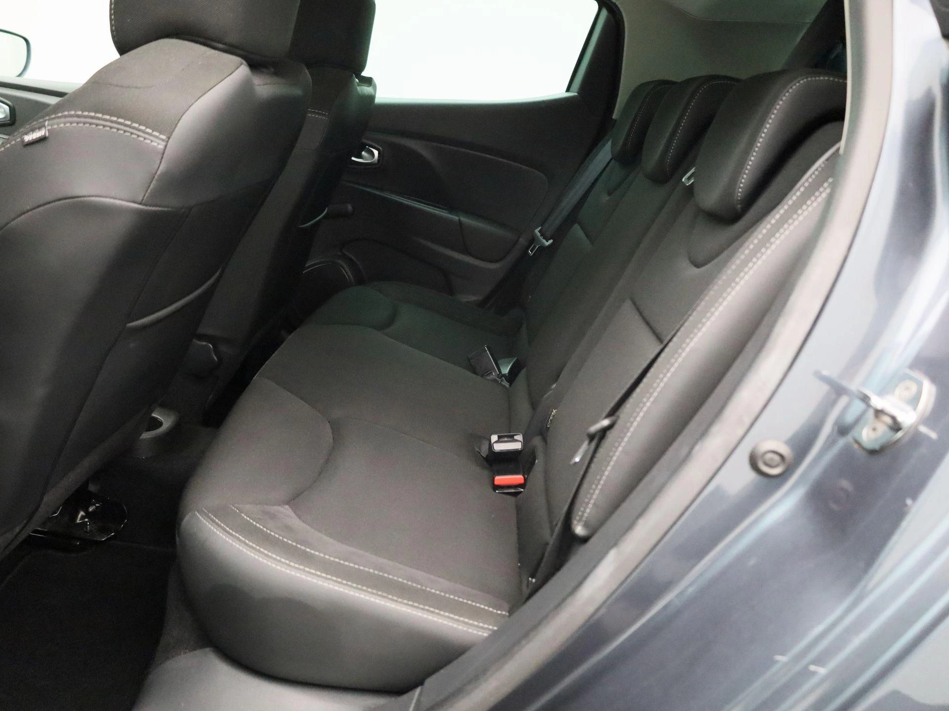 Renault-Clio-image-8