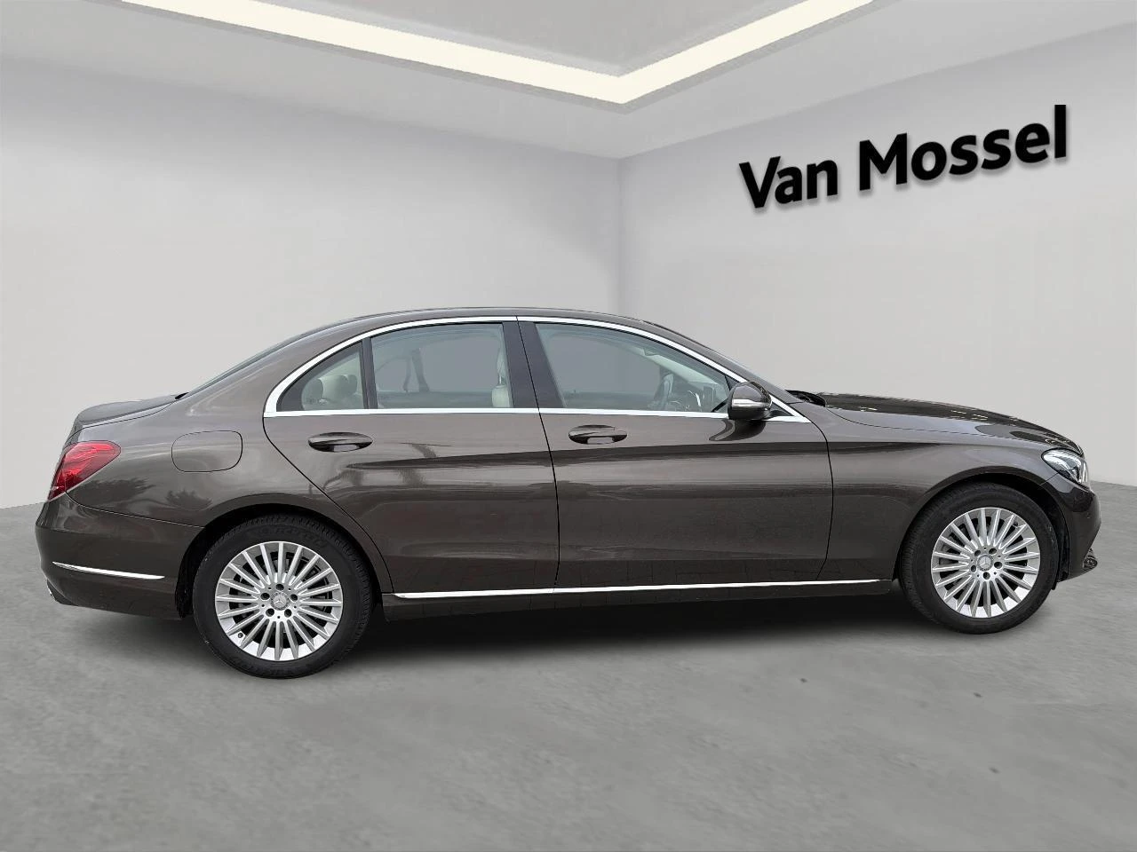 Mercedes-Benz-Classe C-image-4