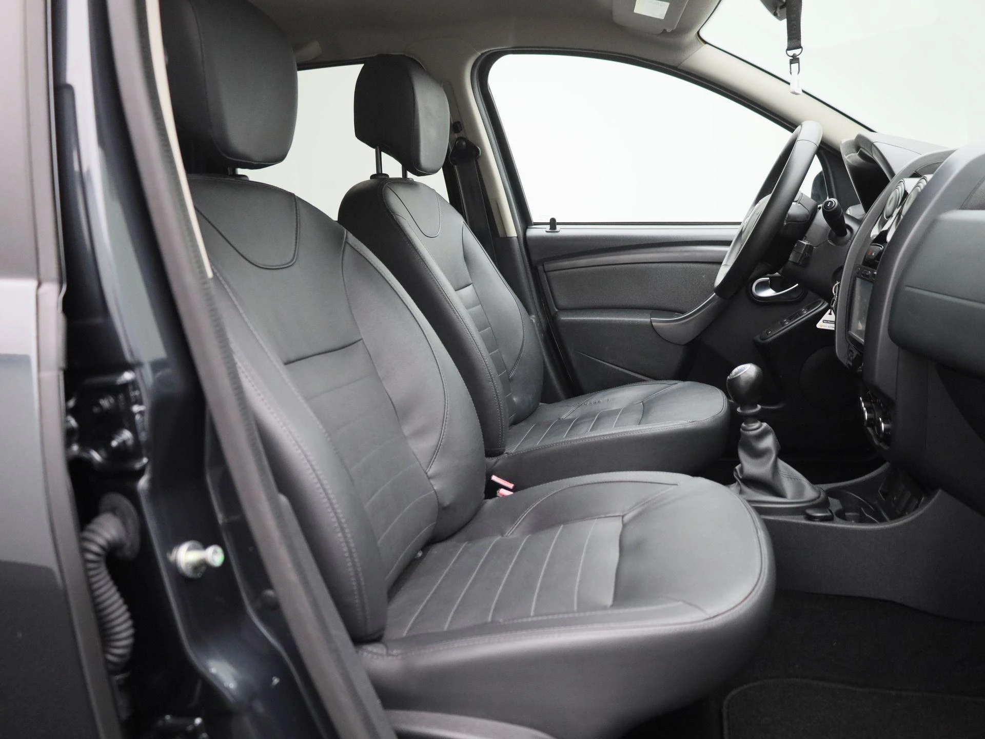 Dacia-Duster-image-29