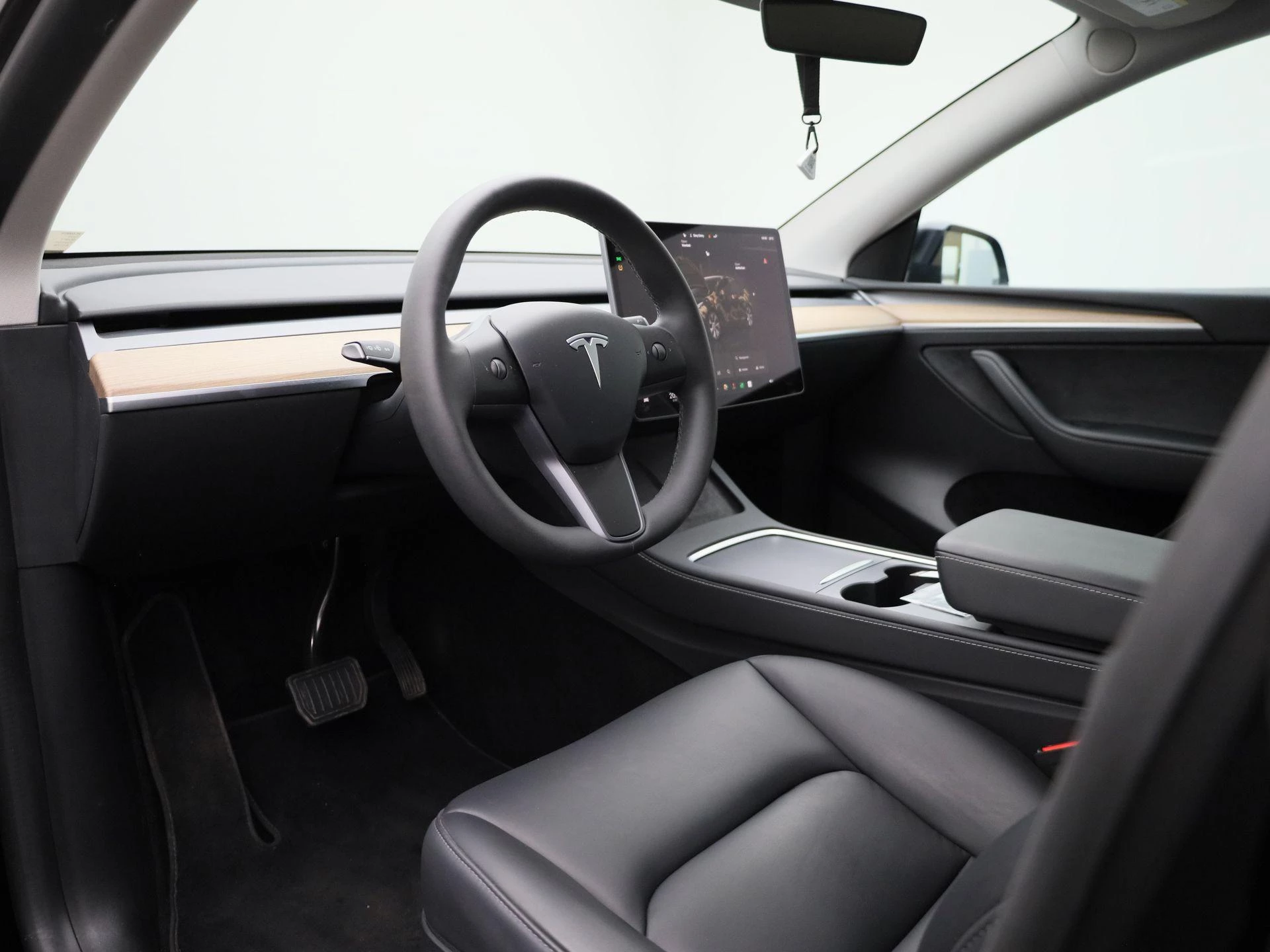 Tesla Model Y RWD